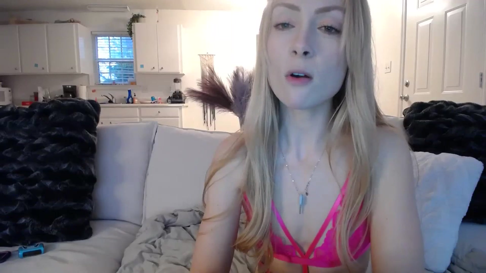 Gallery image thumbnail from MissSadieB's myfreecams stream on, 02/12/2024, 20:12 image 14 of 20