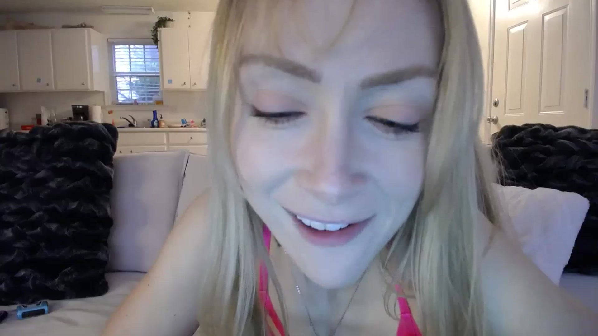 Gallery image thumbnail from MissSadieB's myfreecams stream on, 02/12/2024, 20:12 image 9 of 20
