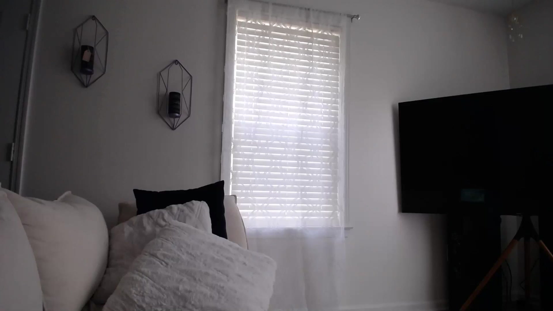 Gallery image thumbnail from MissSadieB's myfreecams stream on, 02/16/2024, 21:54 image 19 of 20