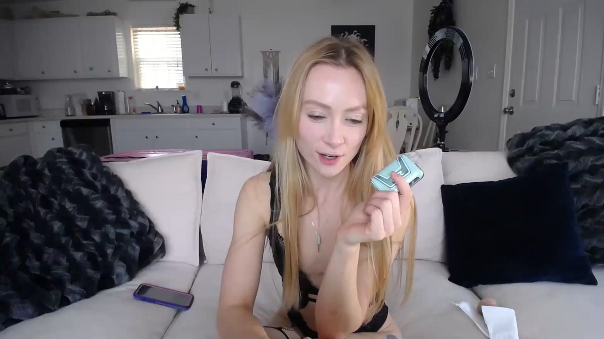 Gallery image thumbnail from MissSadieB's myfreecams stream on, 02/26/2024, 19:42 image 16 of 20
