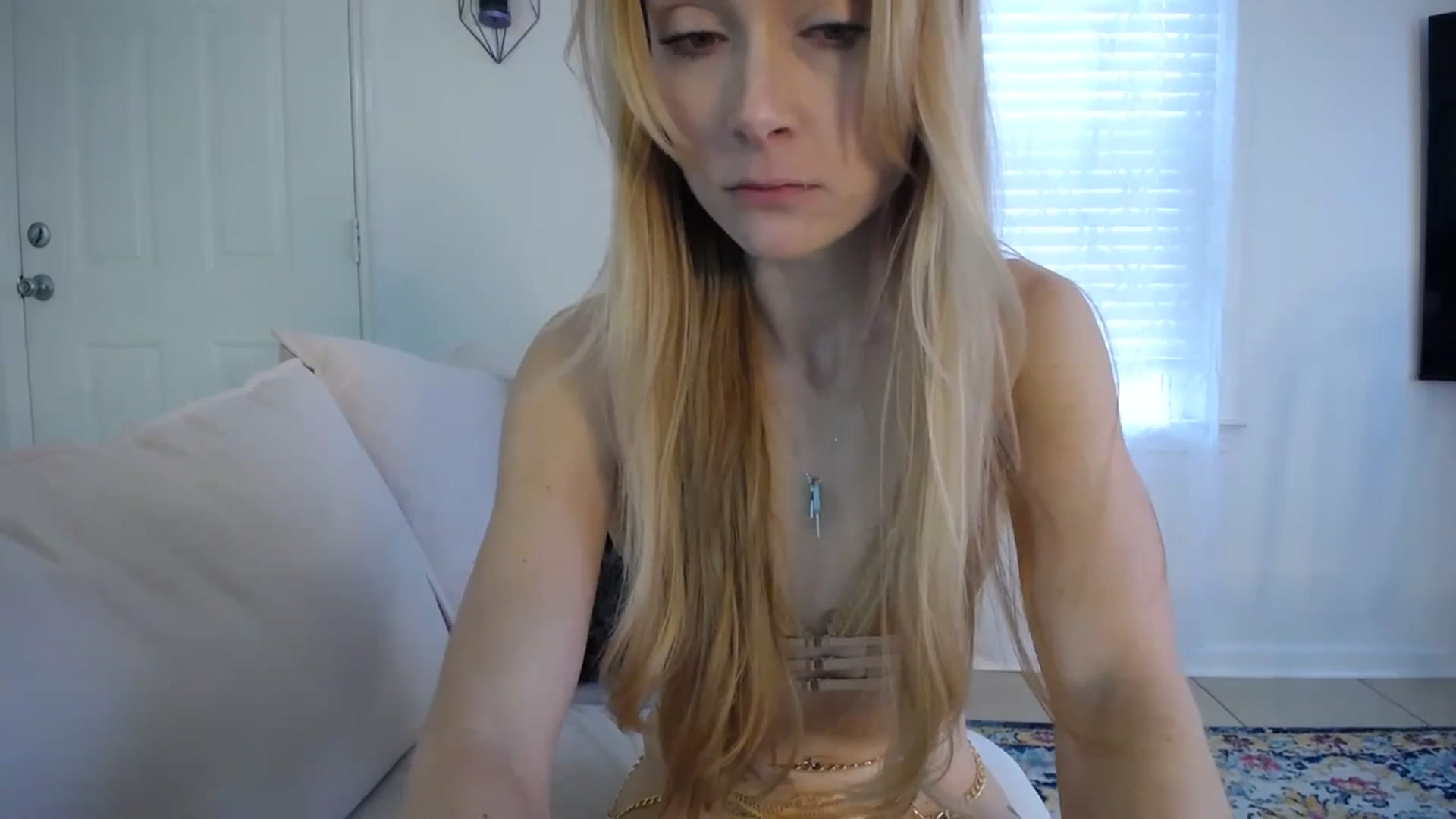 Gallery image thumbnail from MissSadieB's myfreecams stream on, 03/01/2024, 19:10 image 15 of 20