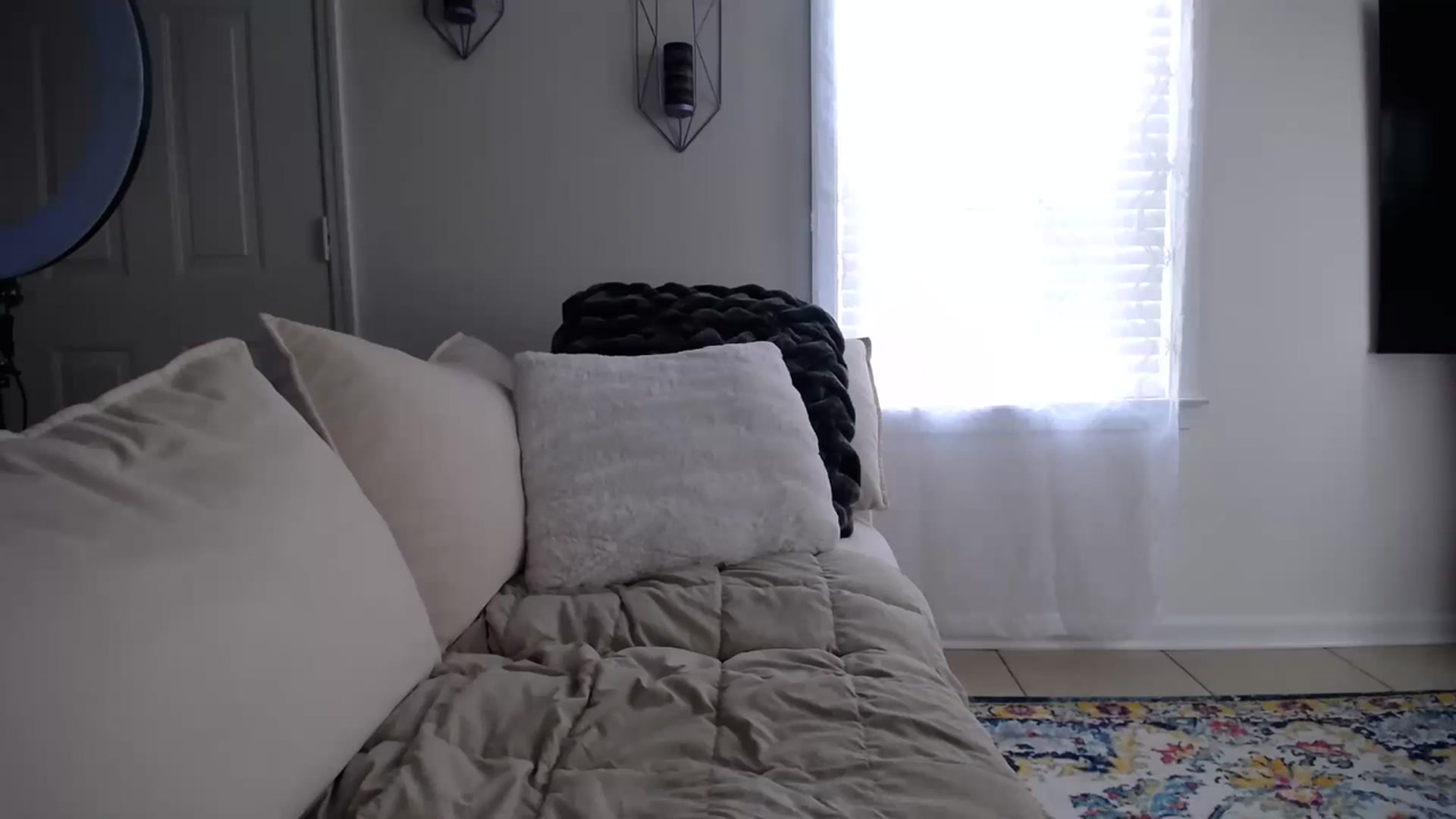 Gallery image thumbnail from MissSadieB's myfreecams stream on, 03/07/2024, 19:36 image 4 of 20