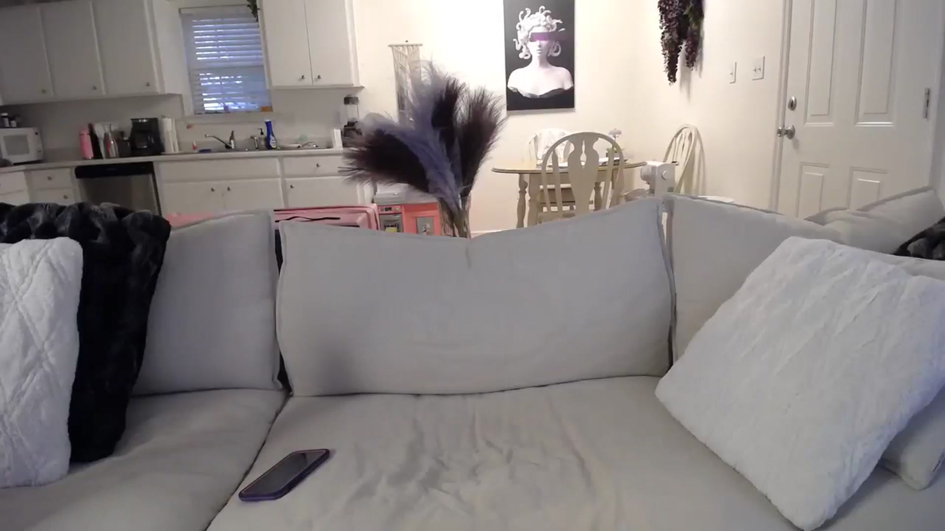 Gallery image thumbnail from MissSadieB's myfreecams stream on, 03/08/2024, 19:50 image 19 of 20