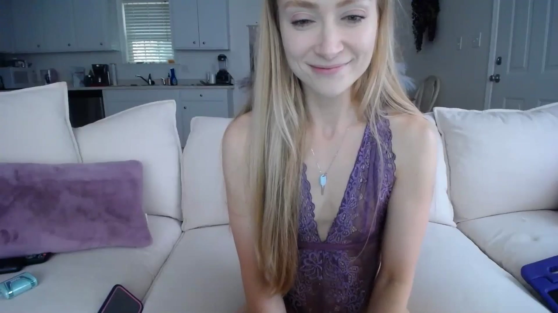 Gallery image thumbnail from MissSadieB's myfreecams stream on, 04/16/2024, 19:33 image 3 of 20