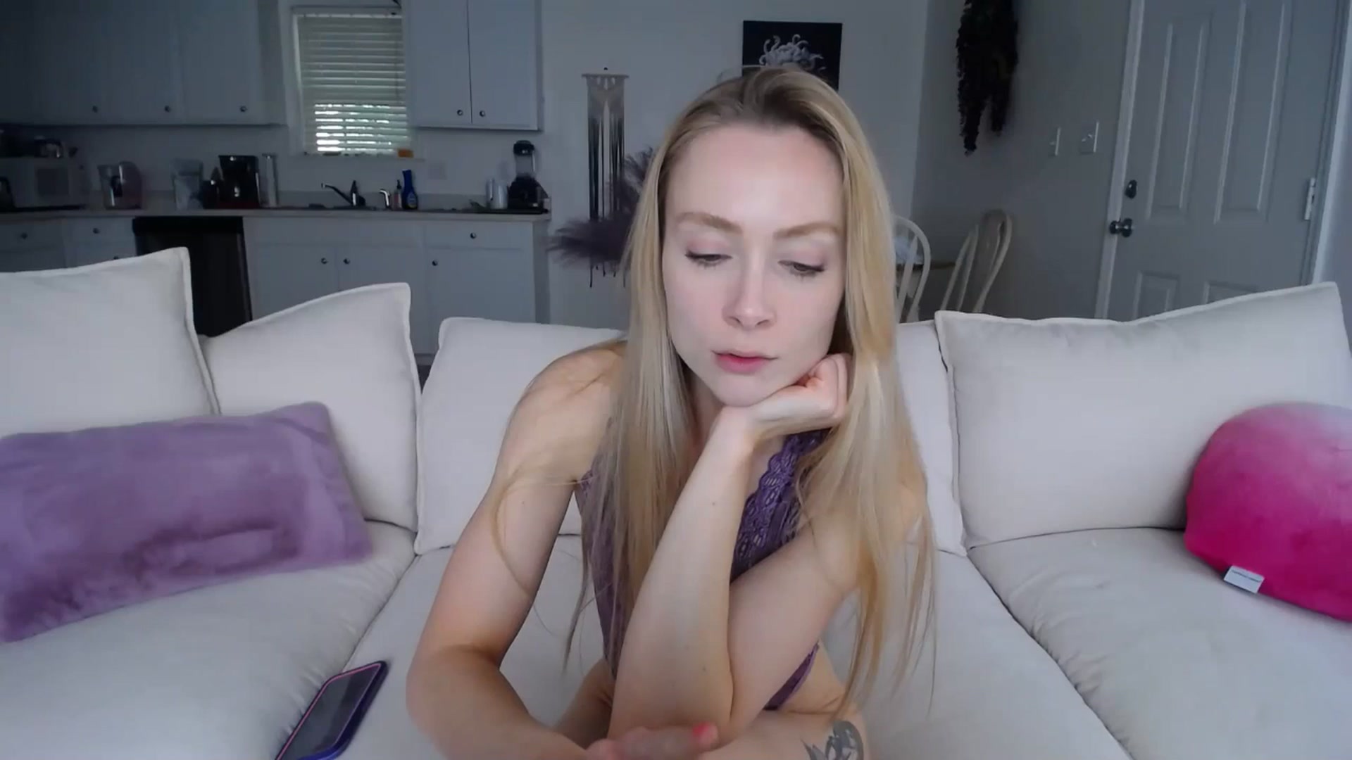Gallery image thumbnail from MissSadieB's myfreecams stream on, 04/16/2024, 19:52 image 6 of 20