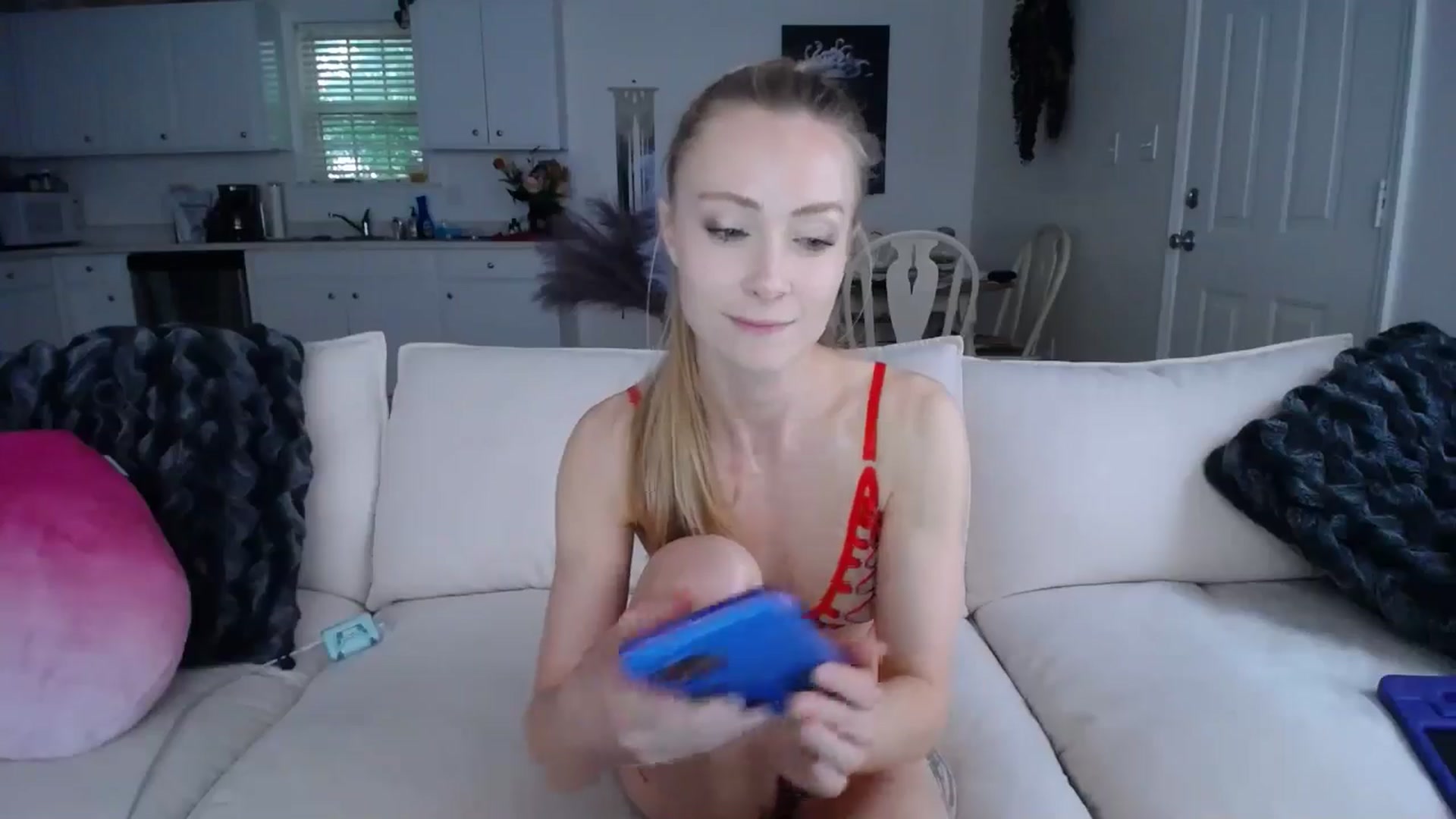 Gallery image thumbnail from MissSadieB's myfreecams stream on, 05/14/2024, 18:58 image 5 of 20