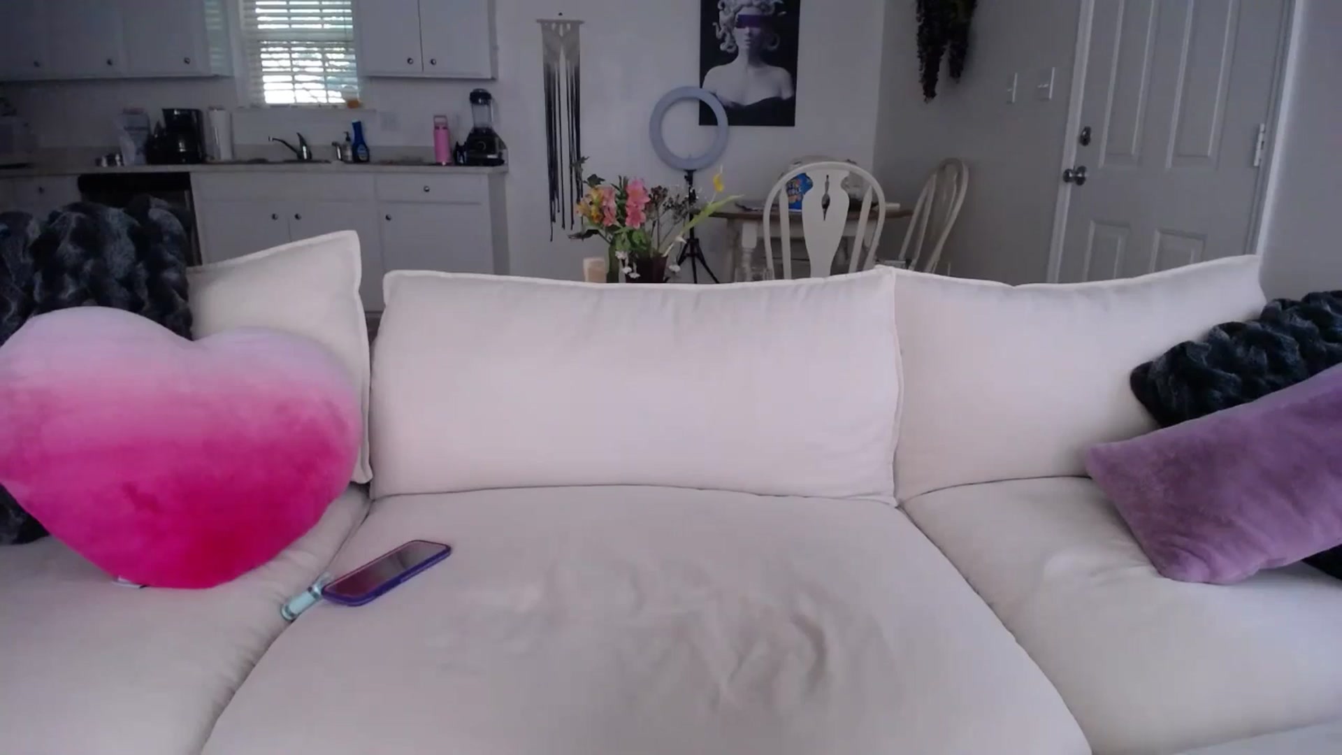 Gallery image thumbnail from MissSadieB's myfreecams stream on, 05/21/2024, 19:40 image 18 of 20