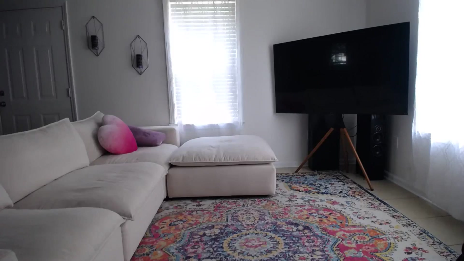 Gallery image thumbnail from MissSadieB's myfreecams stream on, 05/23/2024, 18:14 image 10 of 20