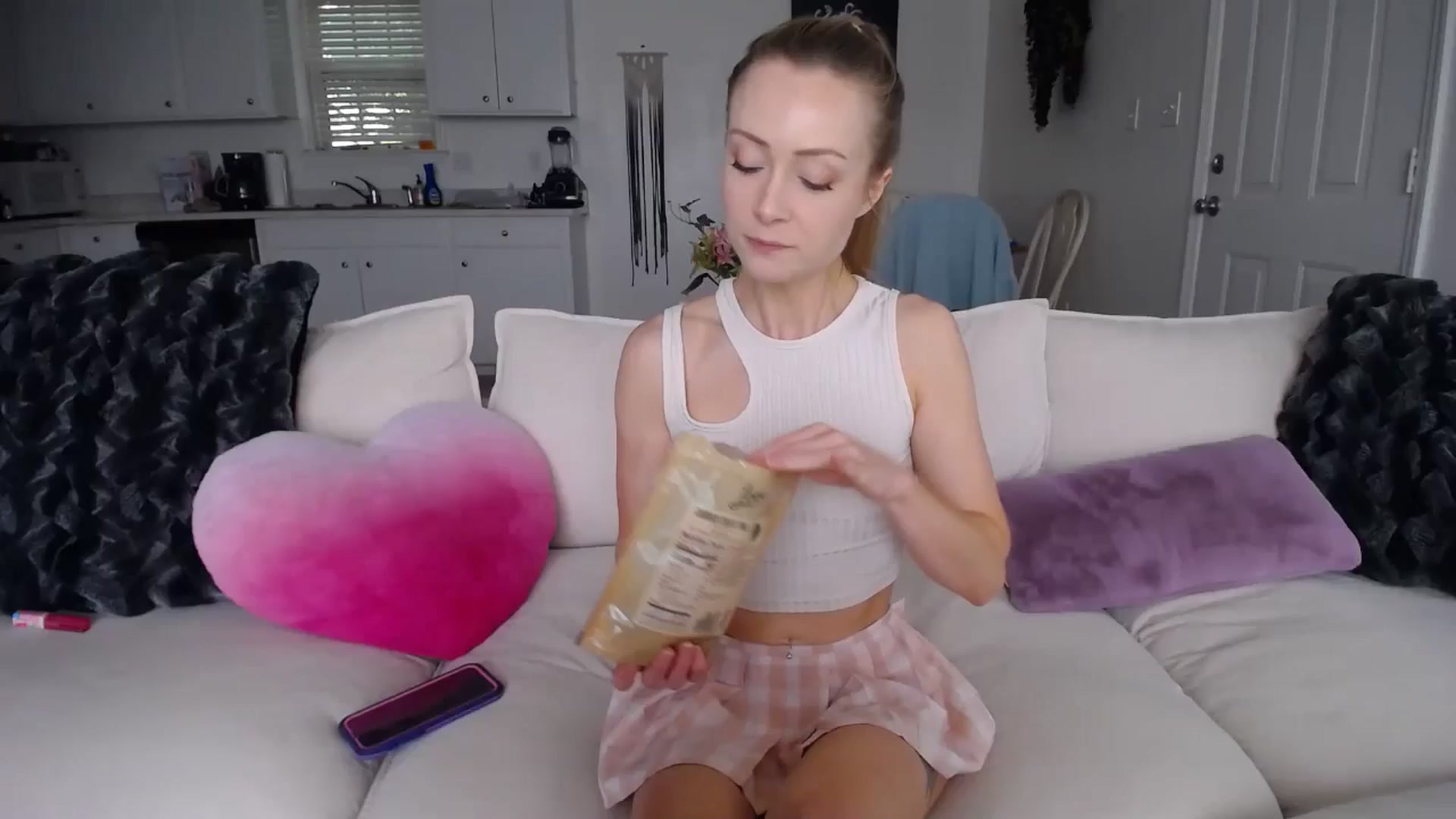 Gallery image thumbnail from MissSadieB's myfreecams stream on, 05/24/2024, 20:11 image 2 of 20