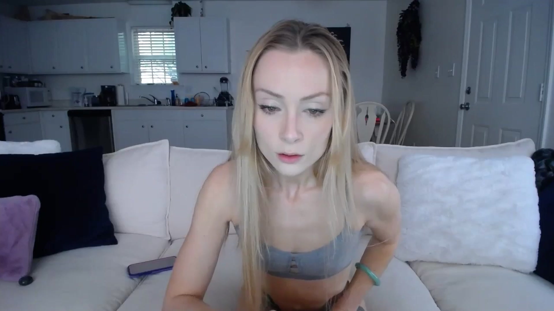 Gallery image thumbnail from MissSadieB's myfreecams stream on, 06/06/2024, 18:40 image 3 of 20