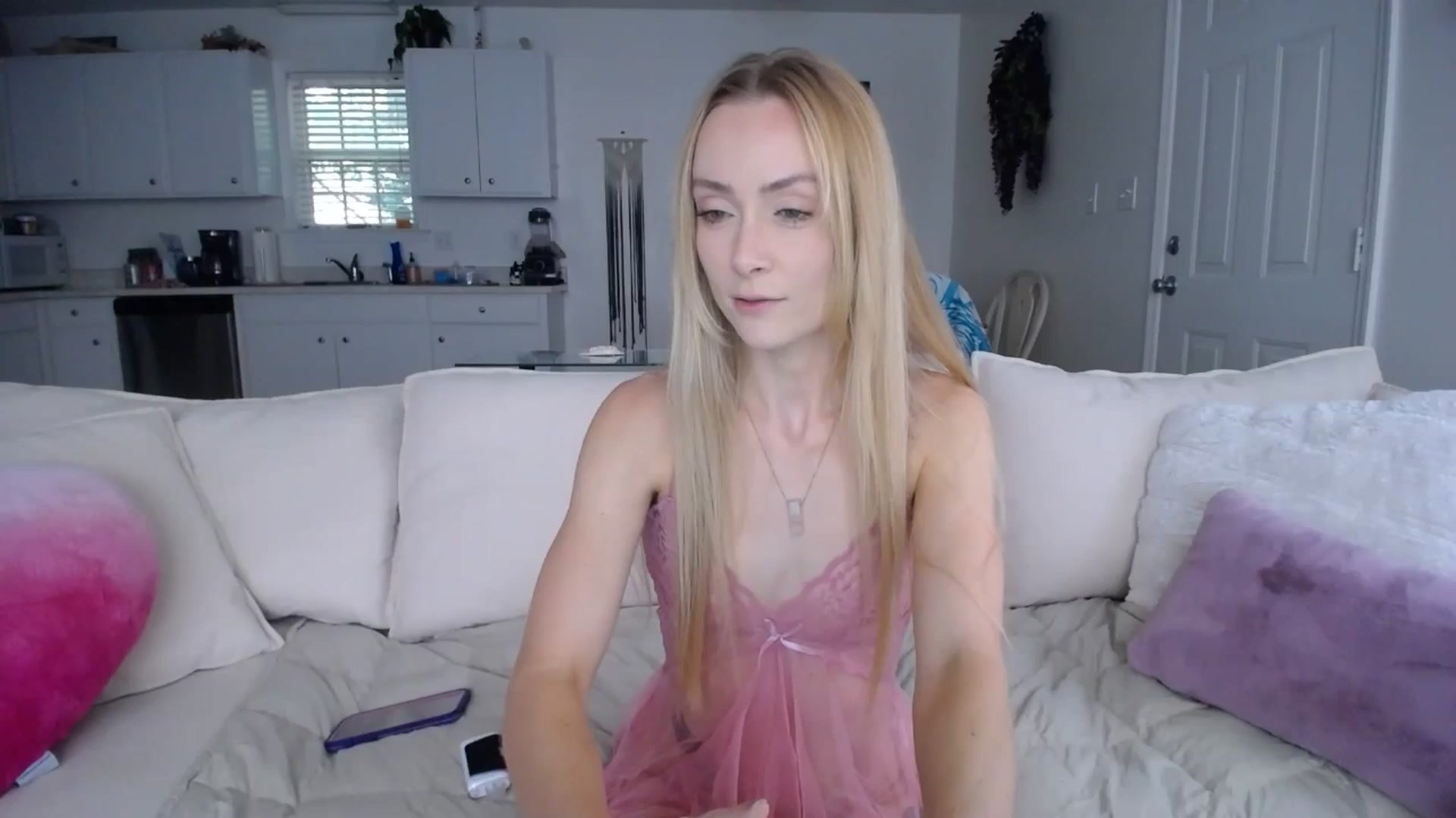 Gallery image thumbnail from MissSadieB's myfreecams stream on, 07/01/2024, 18:25 image 15 of 20