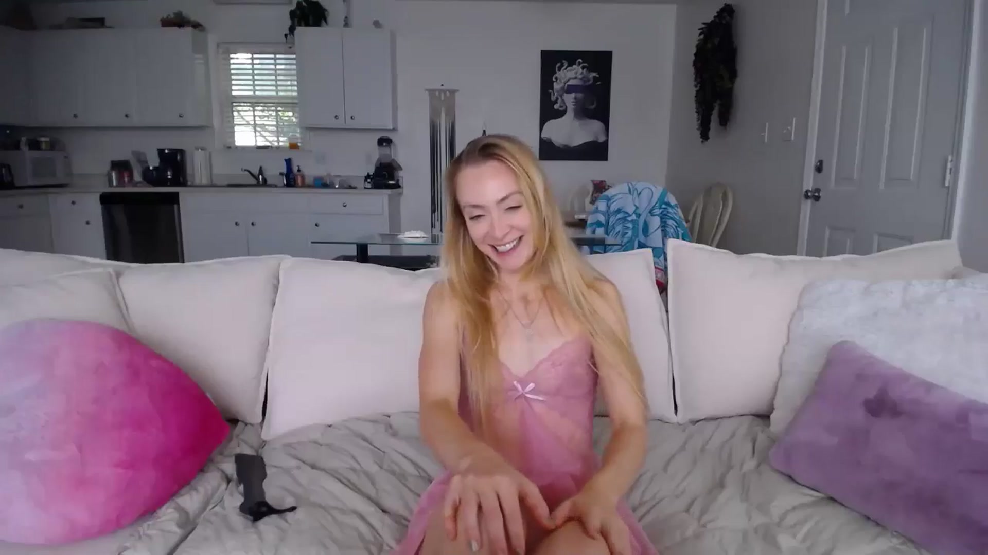Gallery image thumbnail from MissSadieB's myfreecams stream on, 07/01/2024, 21:15 image 11 of 20