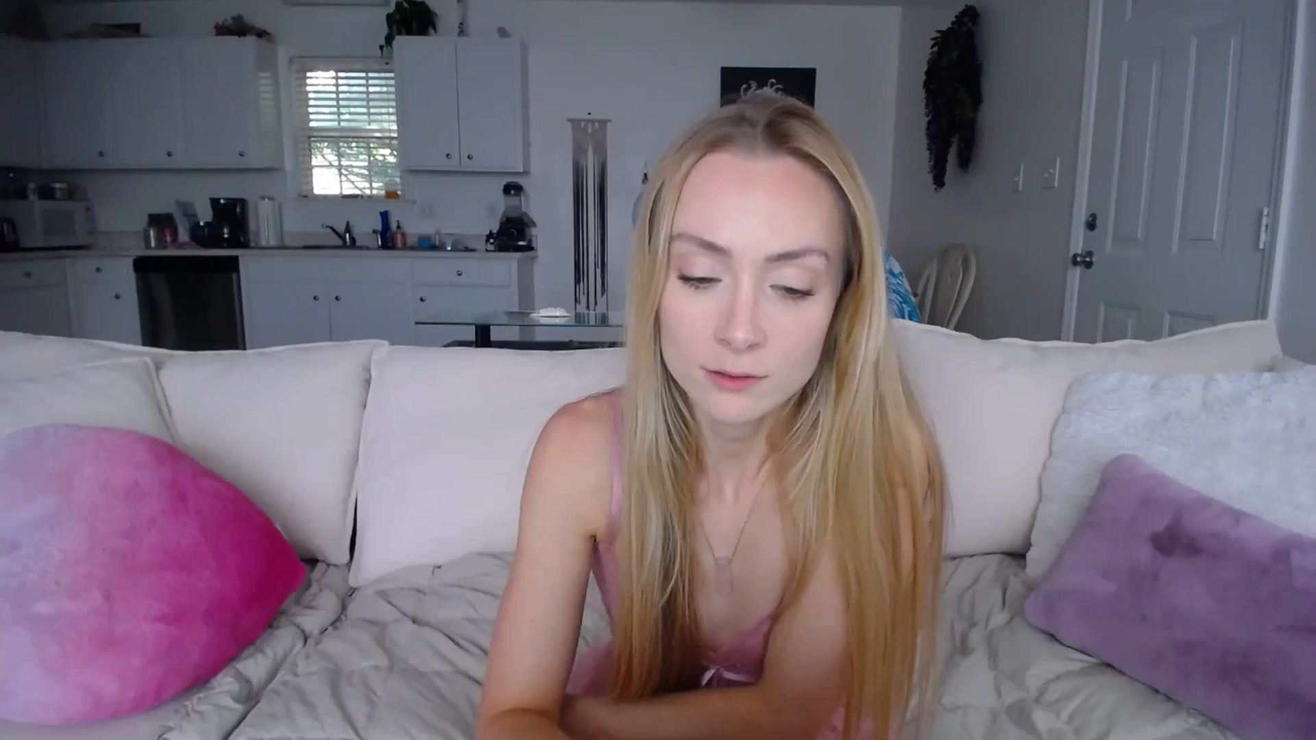 Gallery image thumbnail from MissSadieB's myfreecams stream on, 07/01/2024, 21:15 image 4 of 20