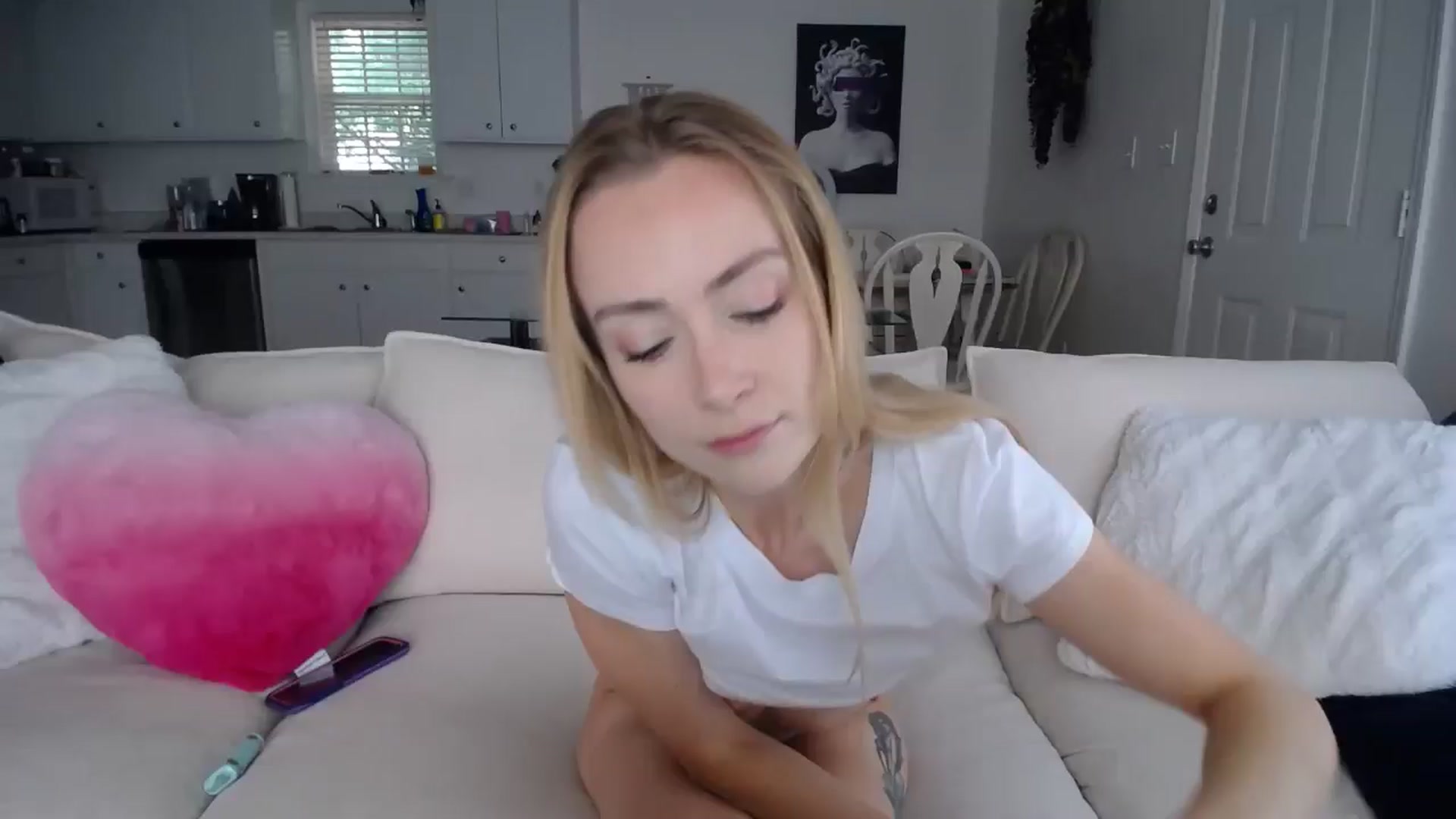 Gallery image thumbnail from MissSadieB's myfreecams stream on, 07/08/2024, 16:42 image 10 of 20