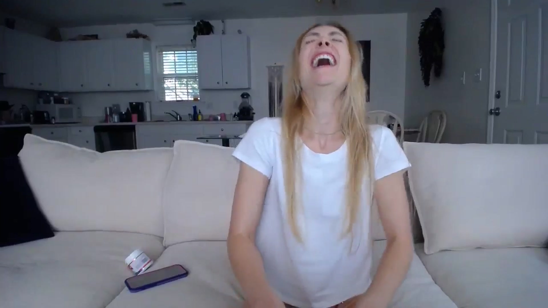 Gallery image thumbnail from MissSadieB's myfreecams stream on, 07/08/2024, 19:17 image 6 of 20