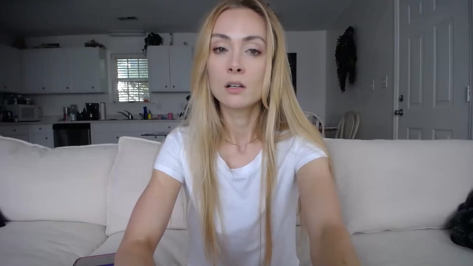 Gallery image thumbnail from MissSadieB's myfreecams stream on, 07/08/2024, 19:54 image 16 of 20