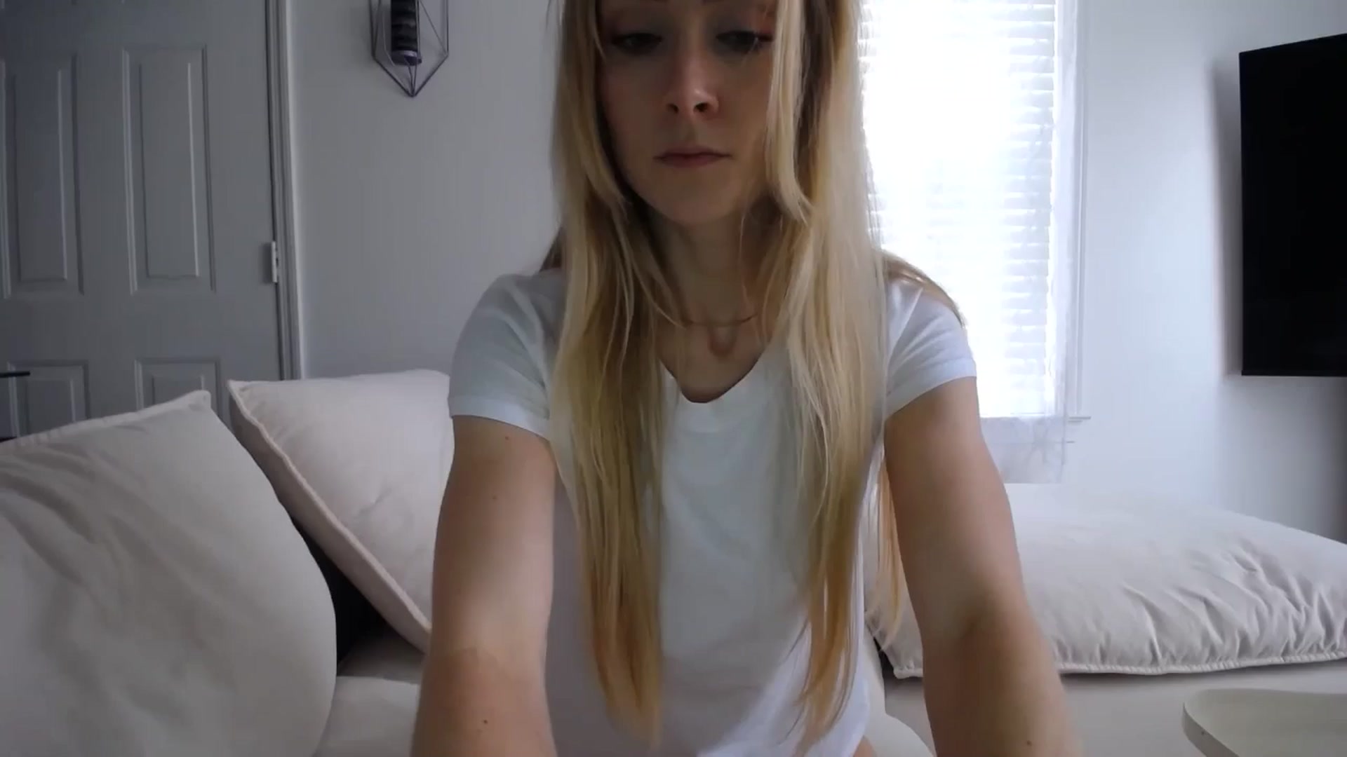 Gallery image thumbnail from MissSadieB's myfreecams stream on, 07/08/2024, 20:57 image 1 of 20