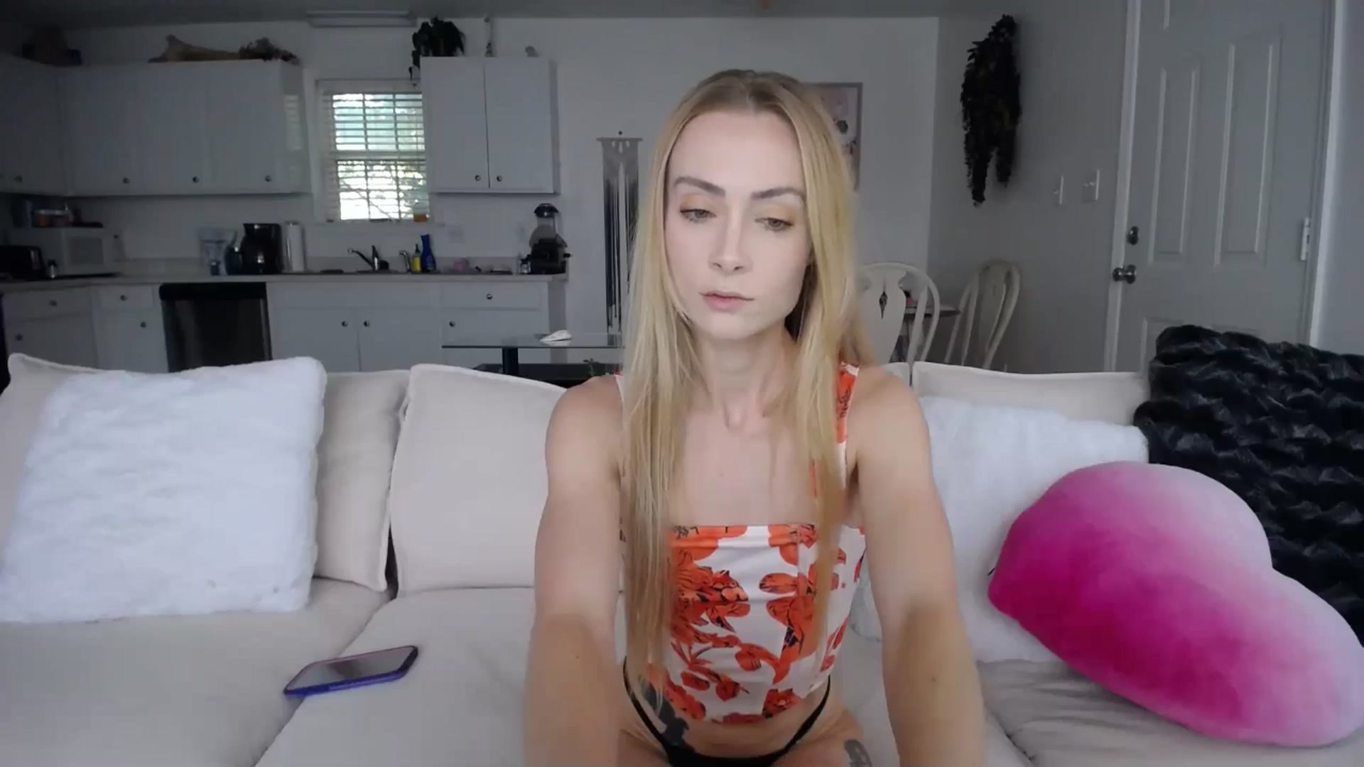 Gallery image thumbnail from MissSadieB's myfreecams stream on, 07/11/2024, 18:17 image 12 of 20