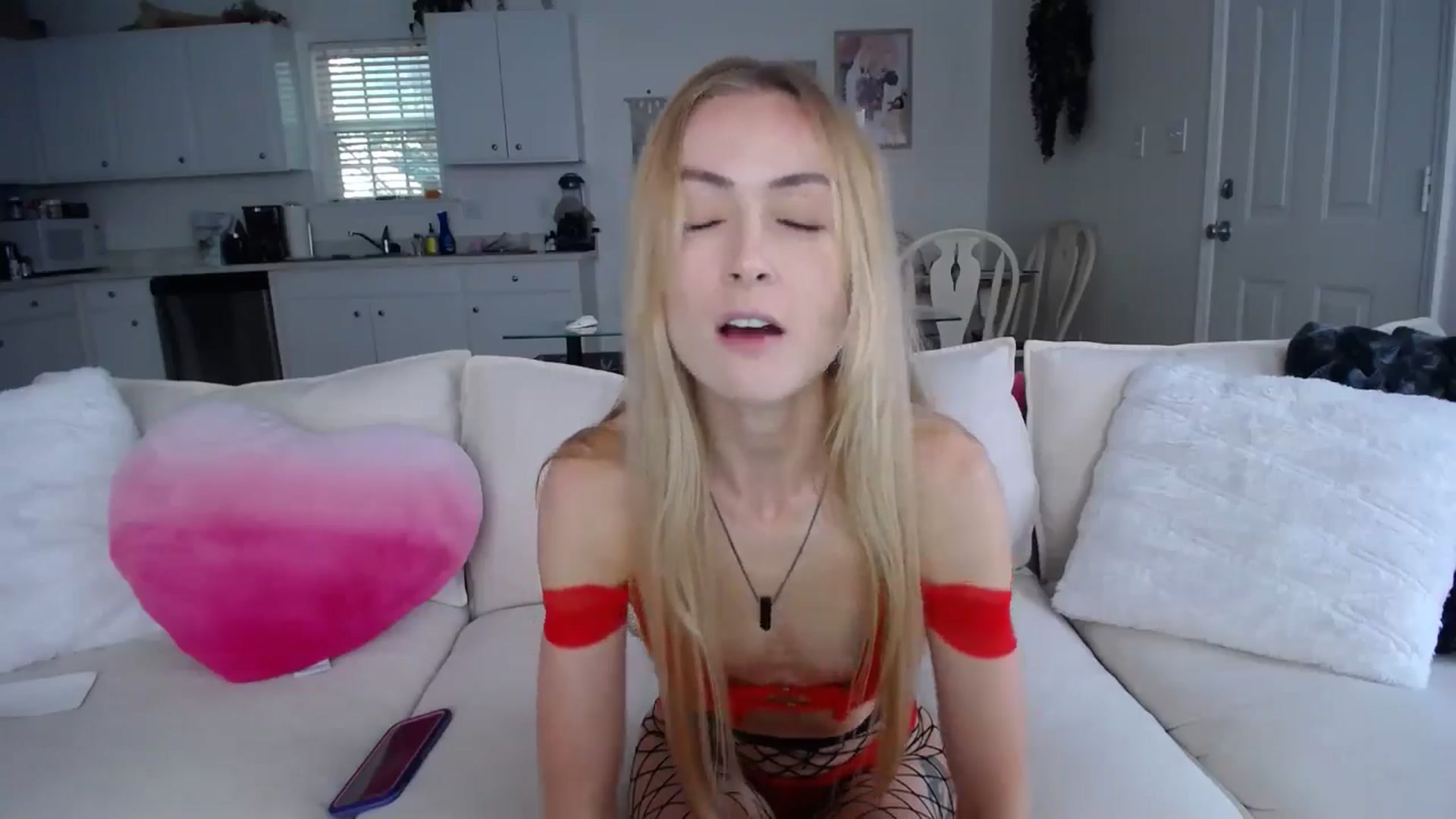 Gallery image thumbnail from MissSadieB's myfreecams stream on, 07/26/2024, 20:34 image 5 of 20