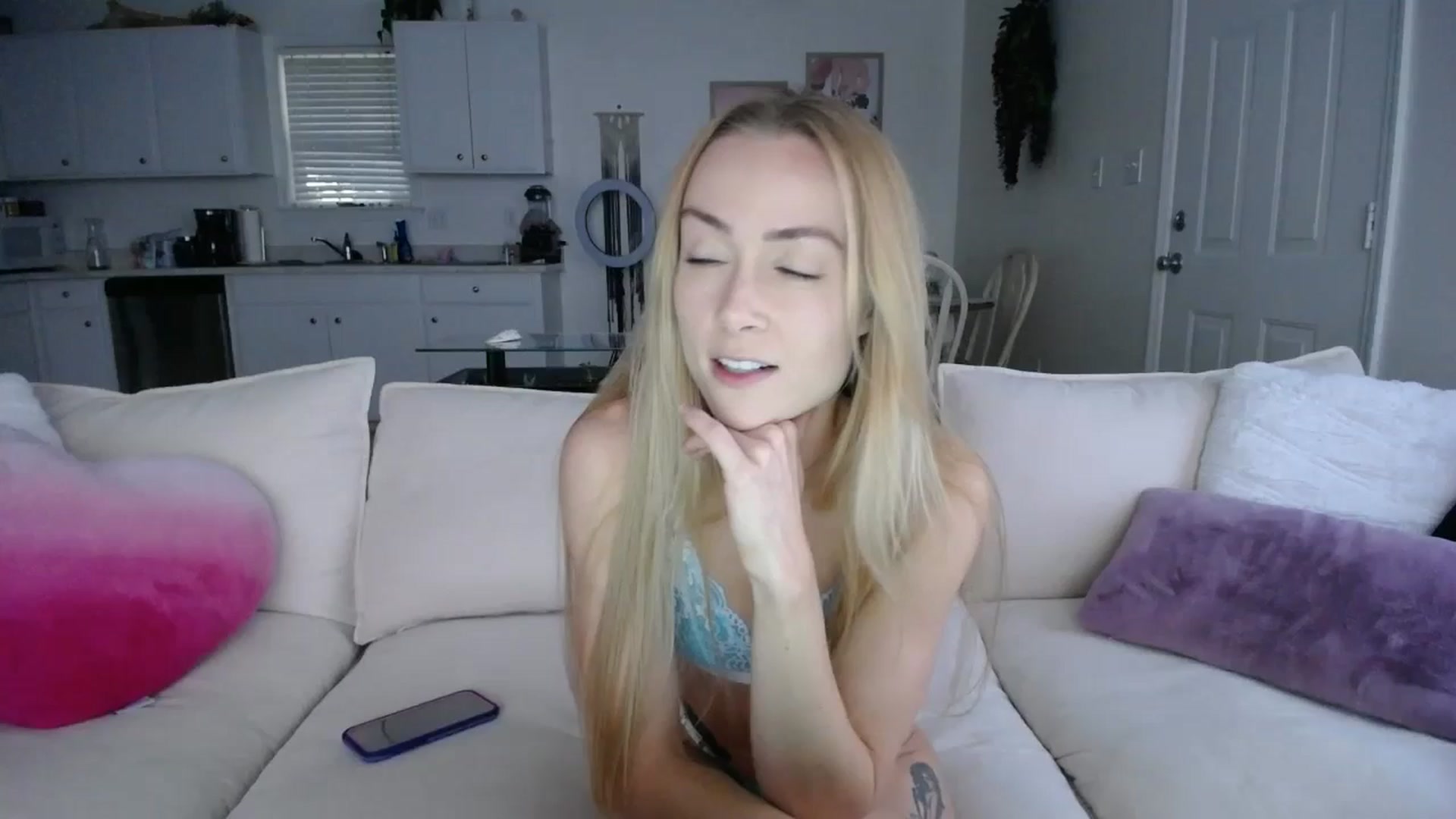Gallery image thumbnail from MissSadieB's myfreecams stream on, 07/29/2024, 19:59 image 6 of 20