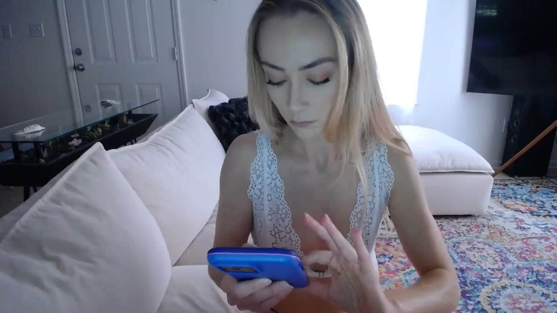 Gallery image thumbnail from MissSadieB's myfreecams stream on, 08/03/2024, 19:19 image 14 of 20