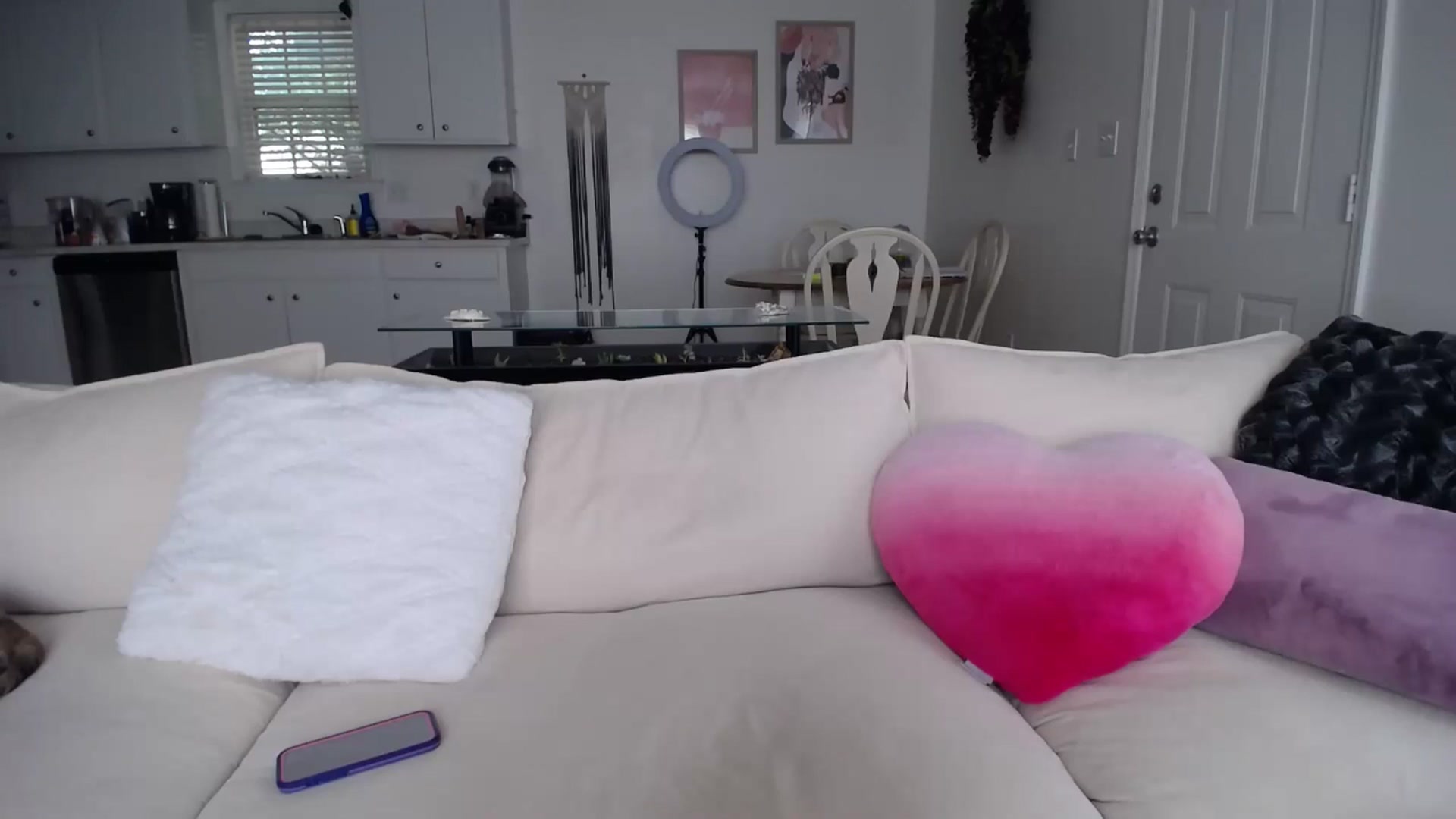 Gallery image thumbnail from MissSadieB's myfreecams stream on, 08/05/2024, 18:40 image 3 of 20