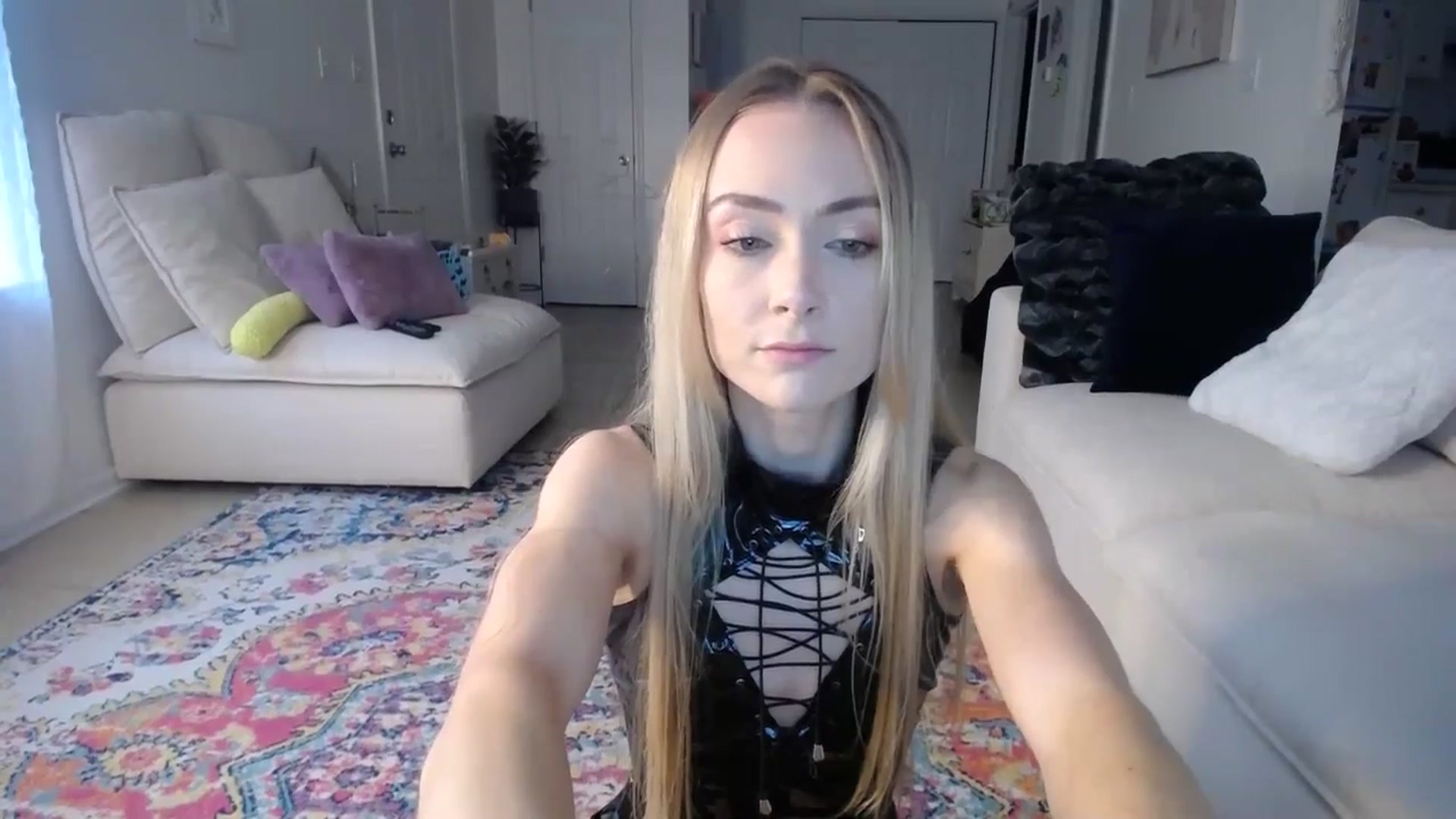 Gallery image thumbnail from MissSadieB's myfreecams stream on, 08/08/2024, 17:01 image 6 of 20