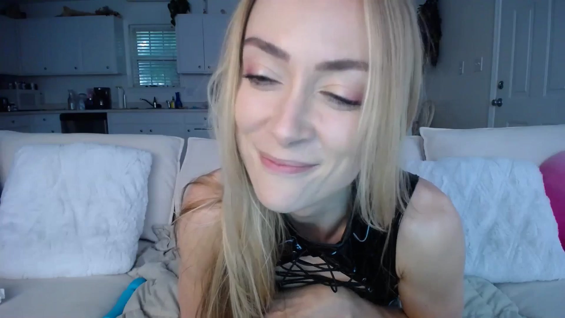 Gallery image thumbnail from MissSadieB's myfreecams stream on, 08/08/2024, 20:30 image 6 of 20
