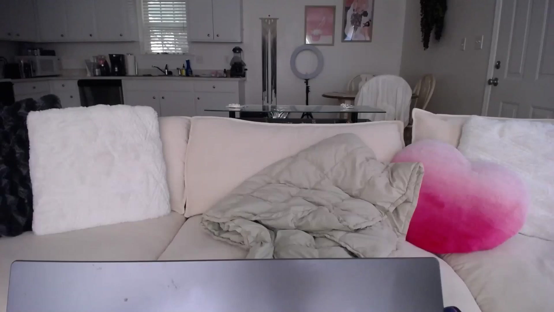 Gallery image thumbnail from MissSadieB's myfreecams stream on, 08/09/2024, 18:47 image 3 of 20