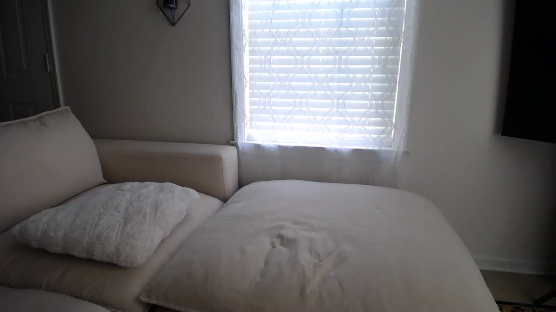 Gallery image thumbnail from MissSadieB's myfreecams stream on, 08/12/2024, 17:46 image 17 of 20