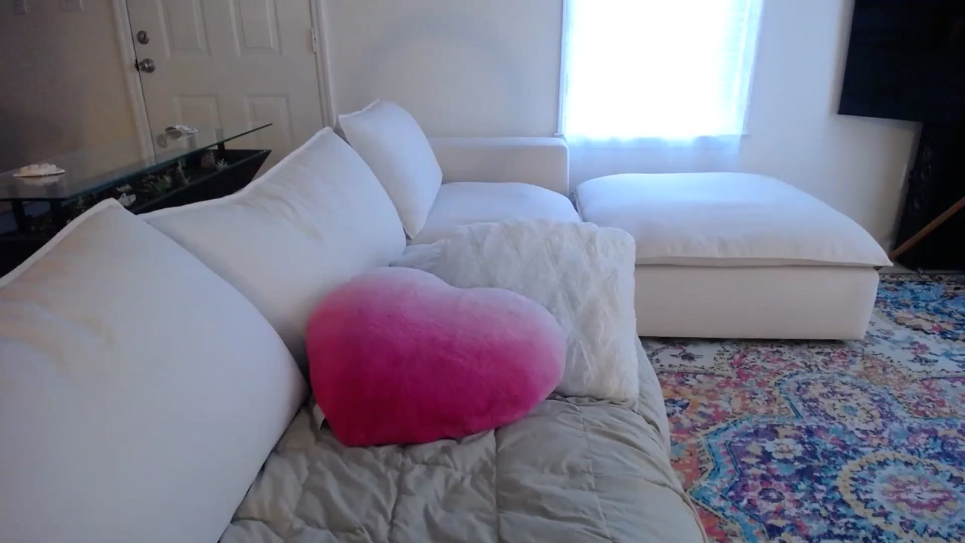 Gallery image thumbnail from MissSadieB's myfreecams stream on, 08/22/2024, 20:50 image 19 of 20