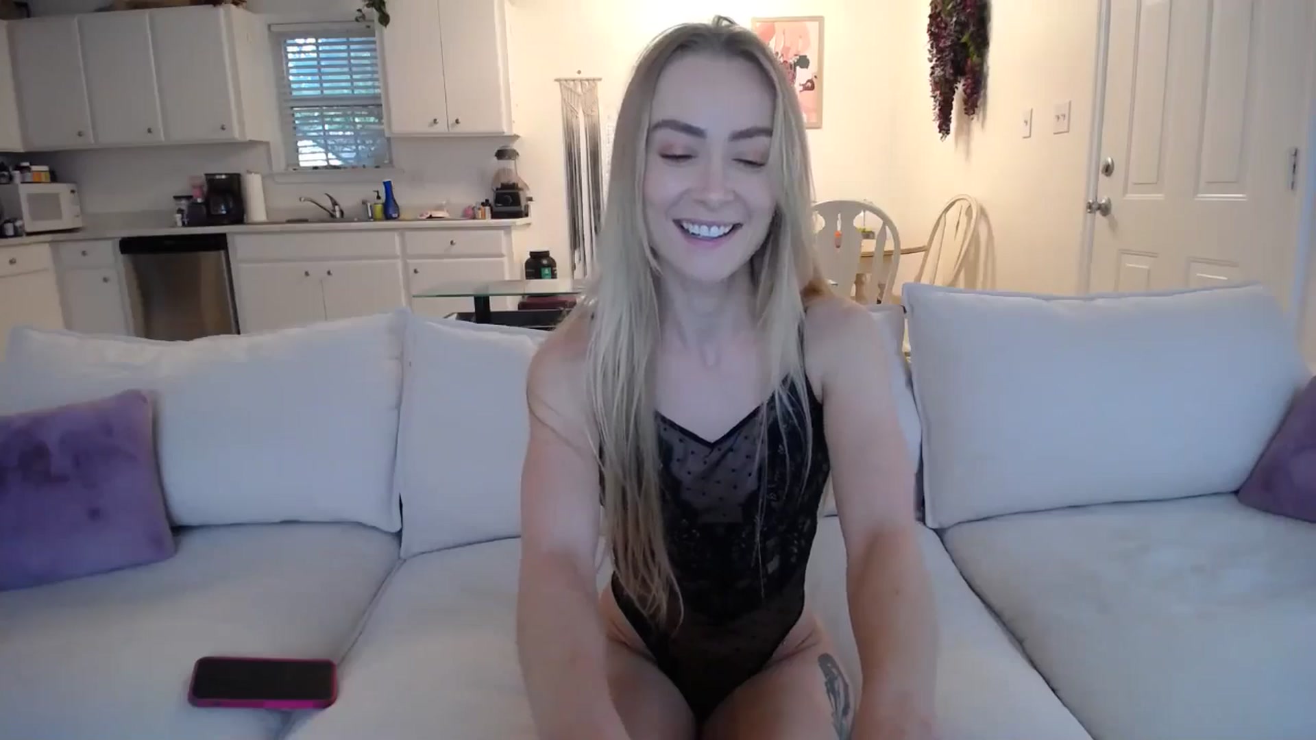 Gallery image thumbnail from MissSadieB's myfreecams stream on, 09/17/2024, 05:37 image 19 of 20