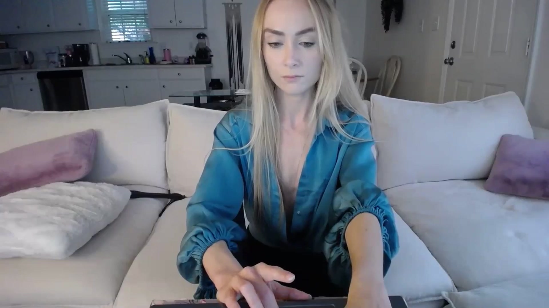 Gallery image thumbnail from MissSadieB's myfreecams stream on, 09/17/2024, 19:44 image 18 of 20