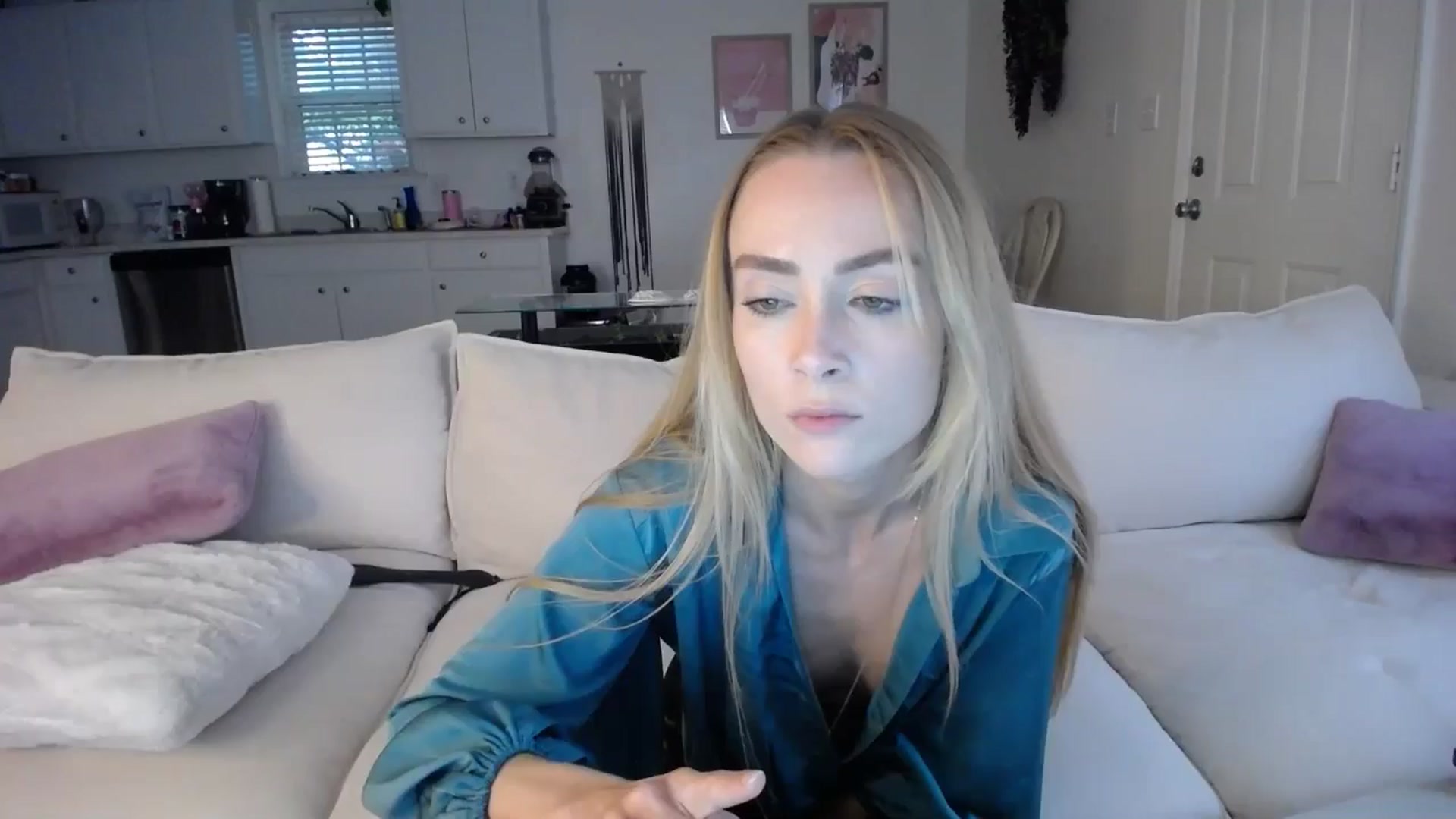 Gallery image thumbnail from MissSadieB's myfreecams stream on, 09/17/2024, 20:05 image 3 of 20