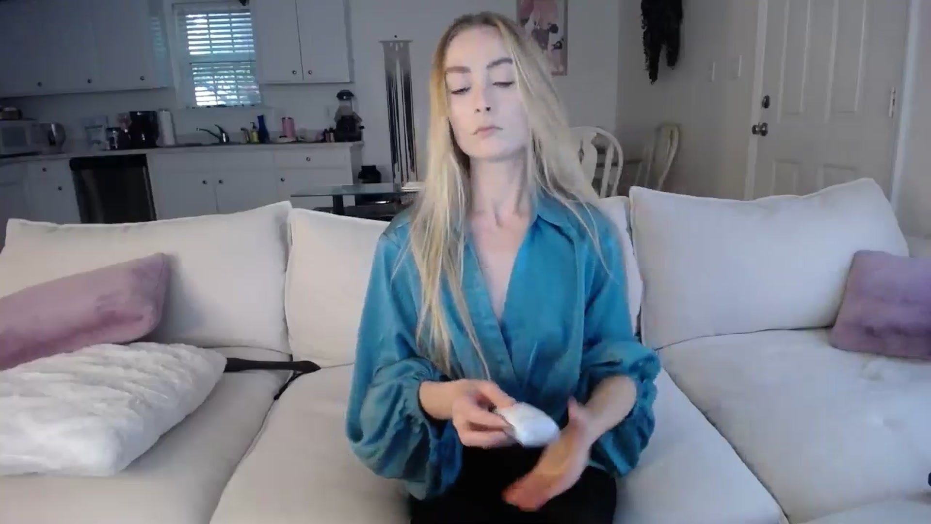 Gallery image thumbnail from MissSadieB's myfreecams stream on, 09/17/2024, 20:05 image 16 of 20