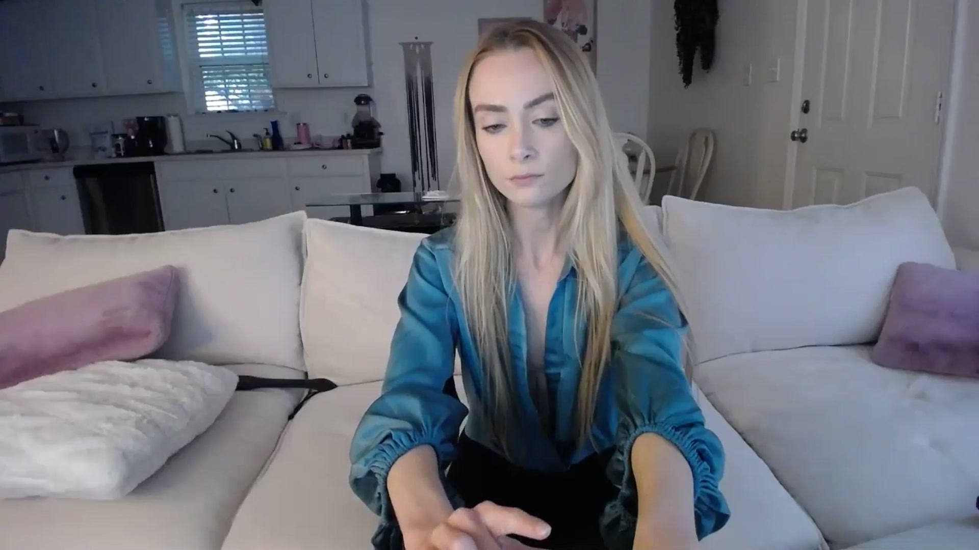 Gallery image thumbnail from MissSadieB's myfreecams stream on, 09/17/2024, 20:05 image 17 of 20