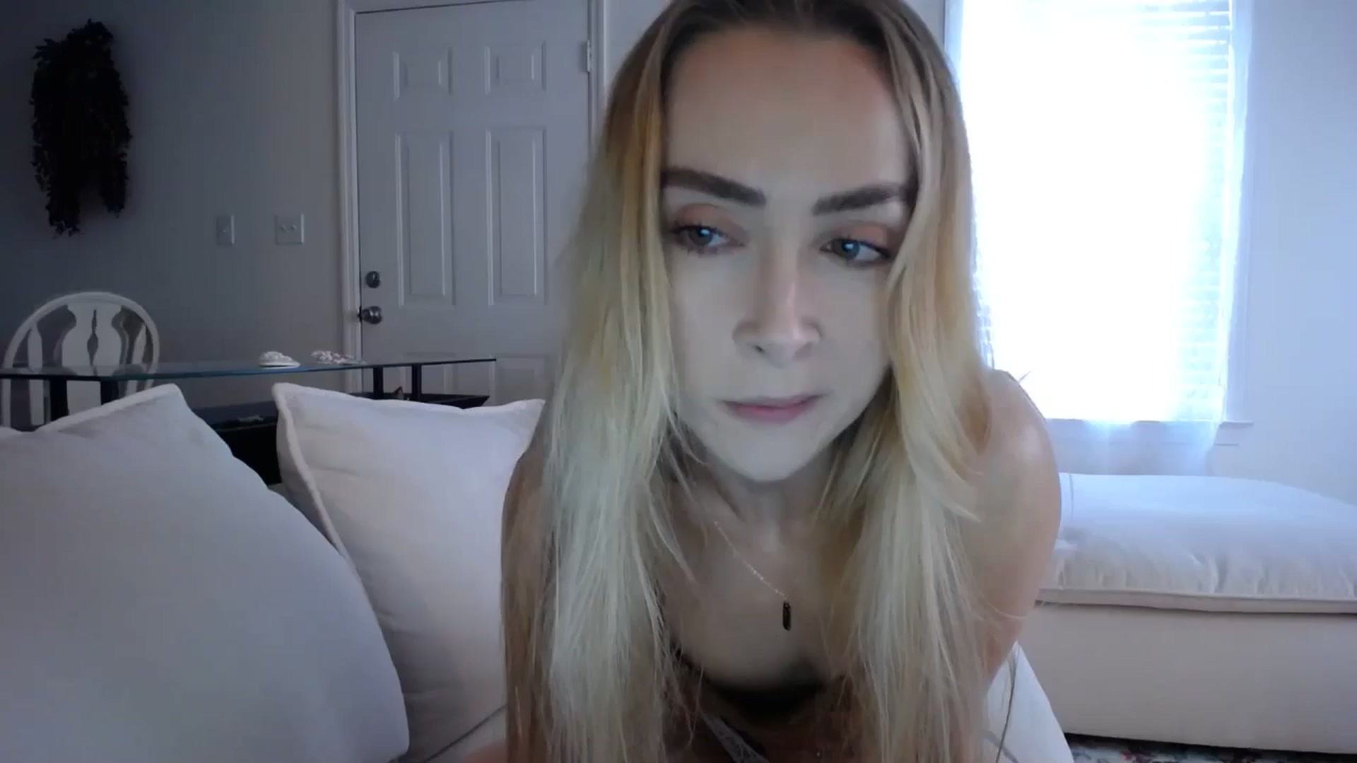 Gallery image thumbnail from MissSadieB's myfreecams stream on, 09/19/2024, 18:21 image 6 of 20