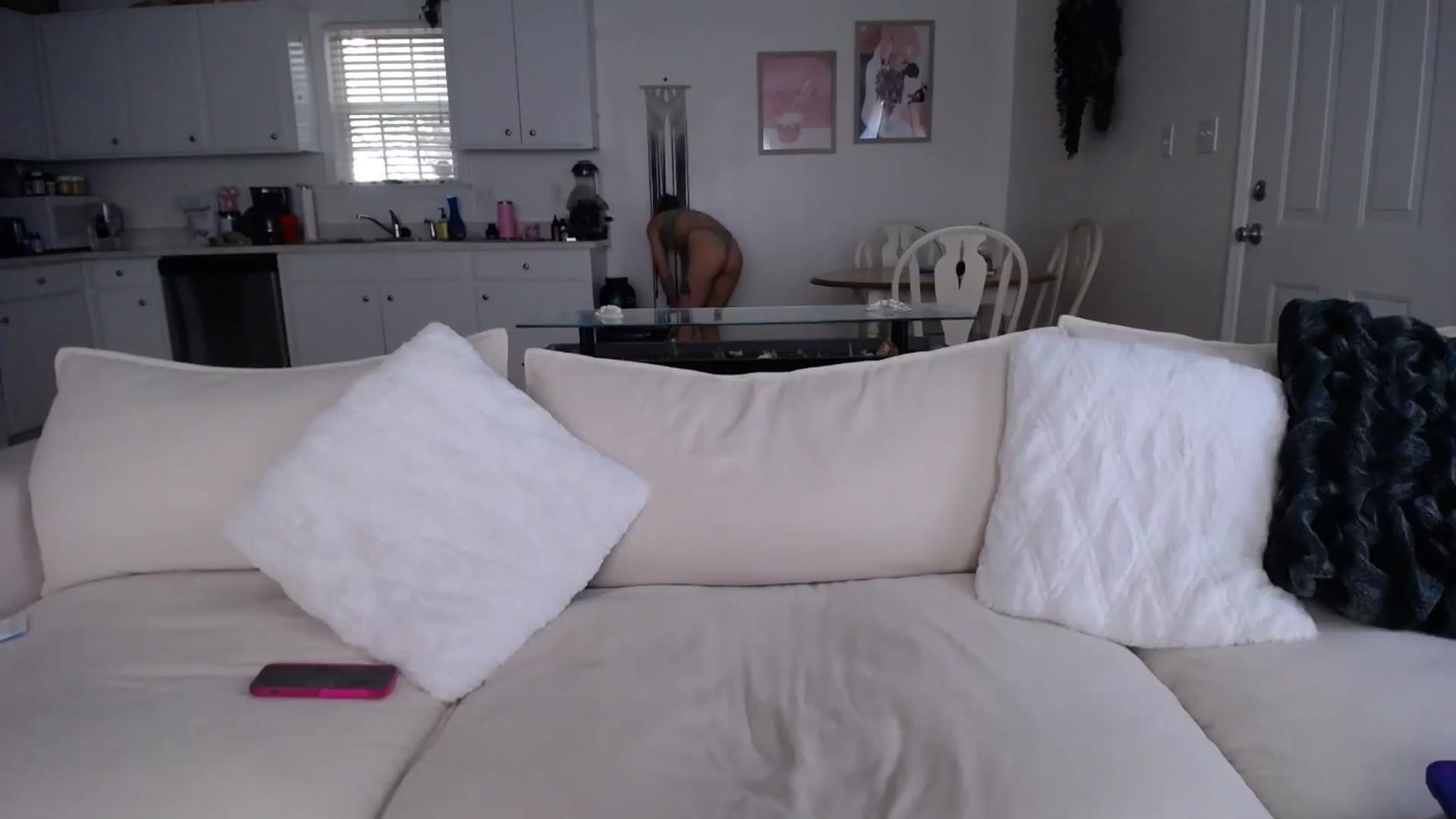 Gallery image thumbnail from MissSadieB's myfreecams stream on, 09/24/2024, 19:35 image 16 of 20