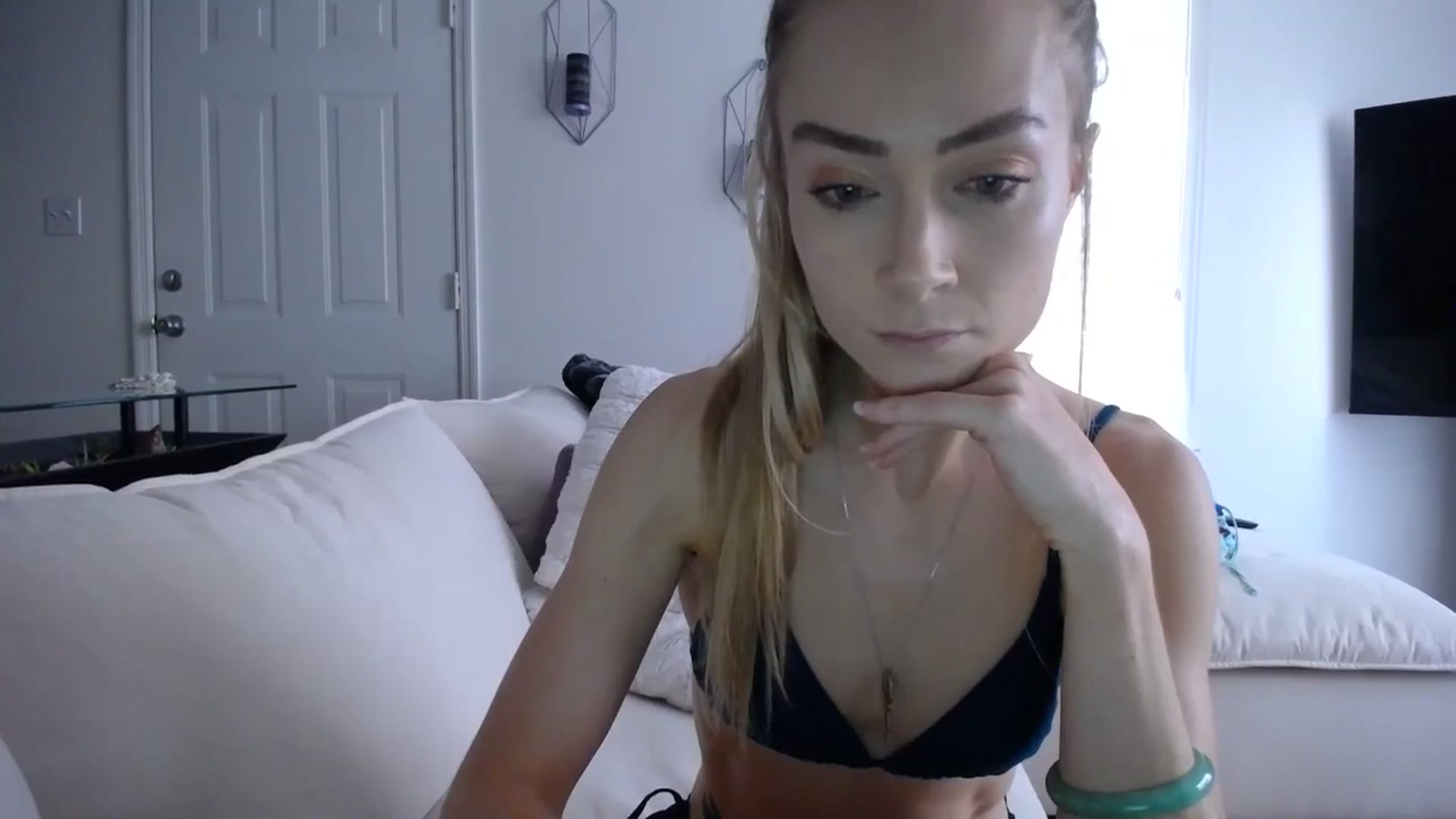 Gallery image thumbnail from MissSadieB's myfreecams stream on, 10/08/2024, 19:24 image 7 of 20
