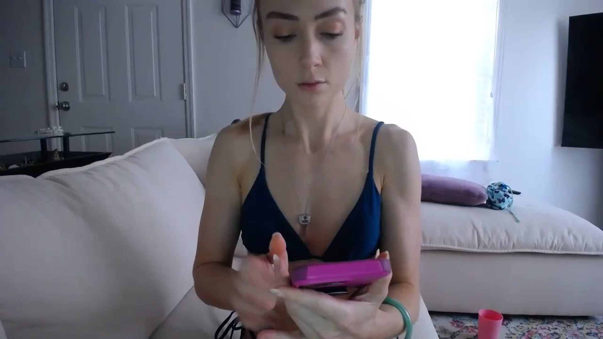 Gallery image thumbnail from MissSadieB's myfreecams stream on, 10/08/2024, 19:44 image 19 of 20