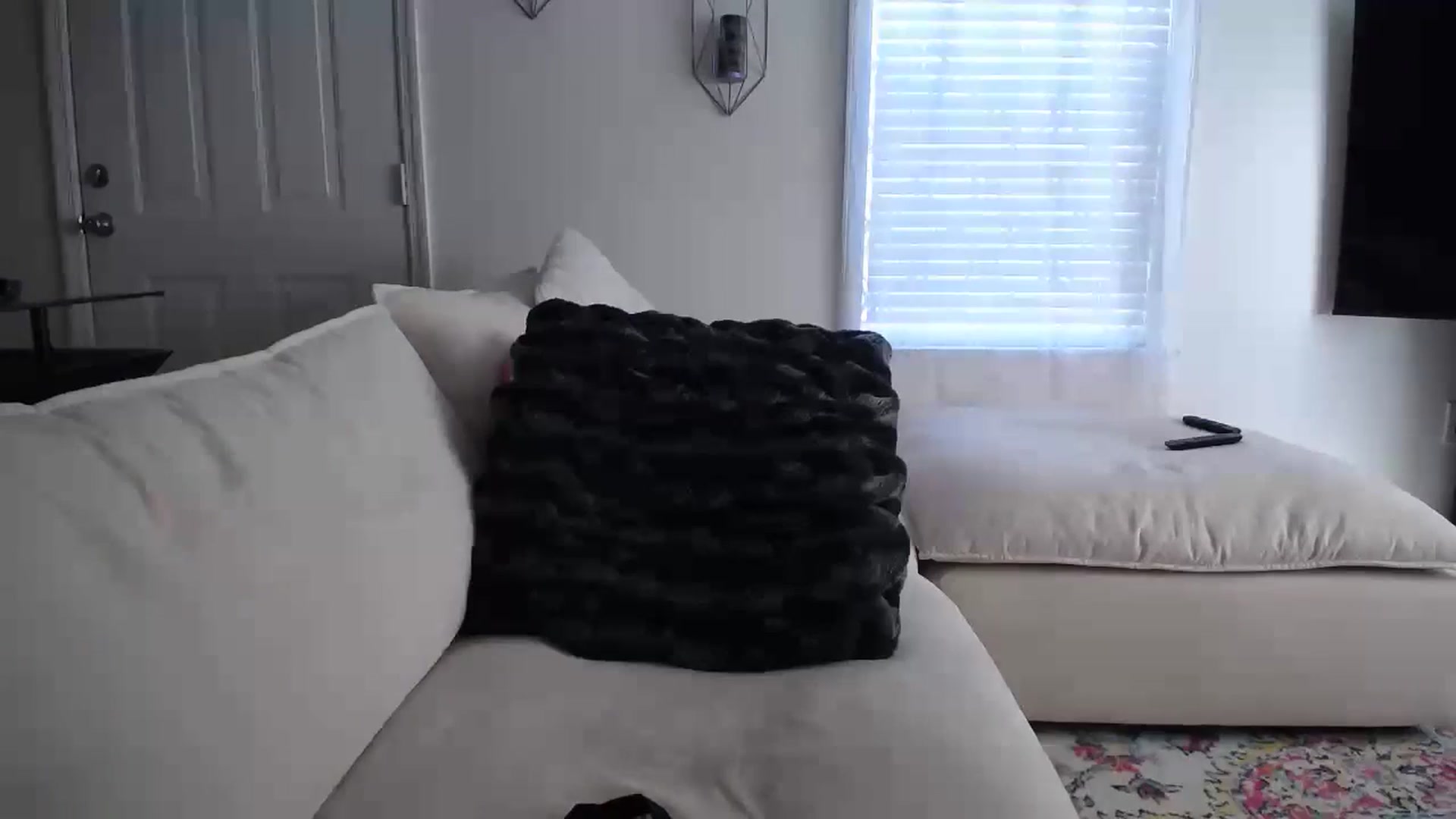 Gallery image thumbnail from MissSadieB's myfreecams stream on, 10/17/2024, 17:53 image 17 of 20