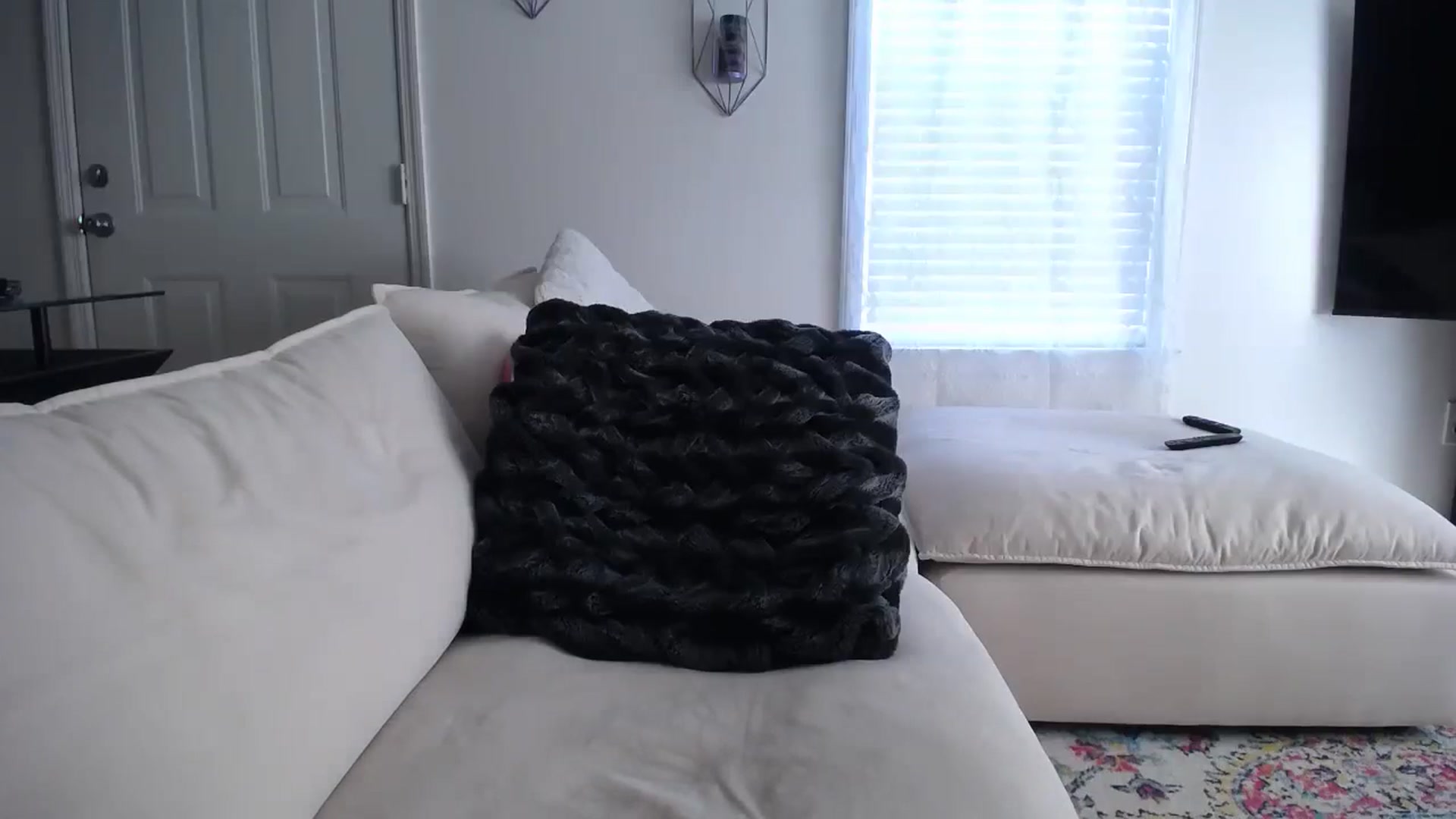 Gallery image thumbnail from MissSadieB's myfreecams stream on, 10/17/2024, 17:53 image 18 of 20