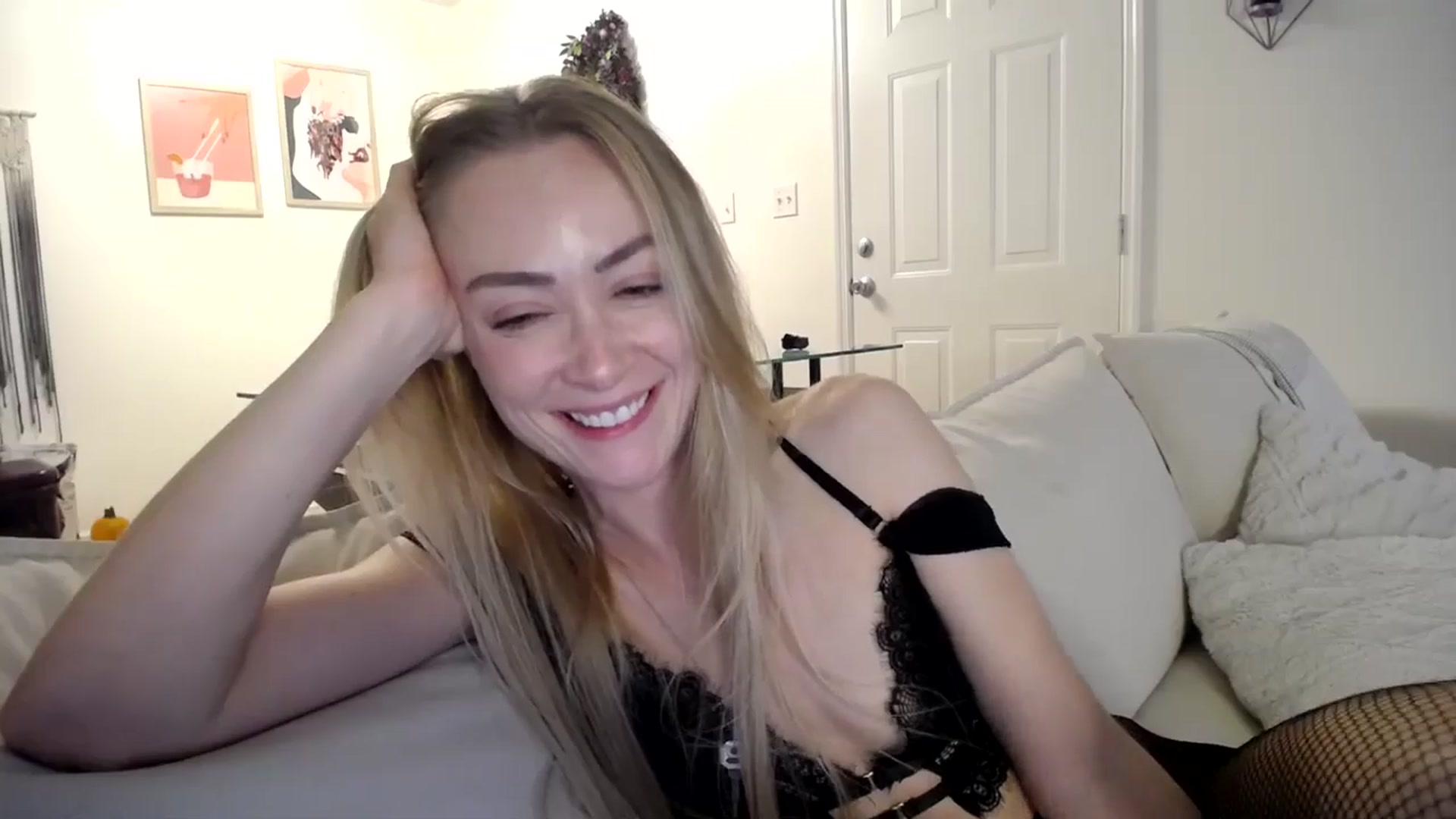 Gallery image thumbnail from MissSadieB's myfreecams stream on, 11/04/2024, 22:24 image 20 of 20