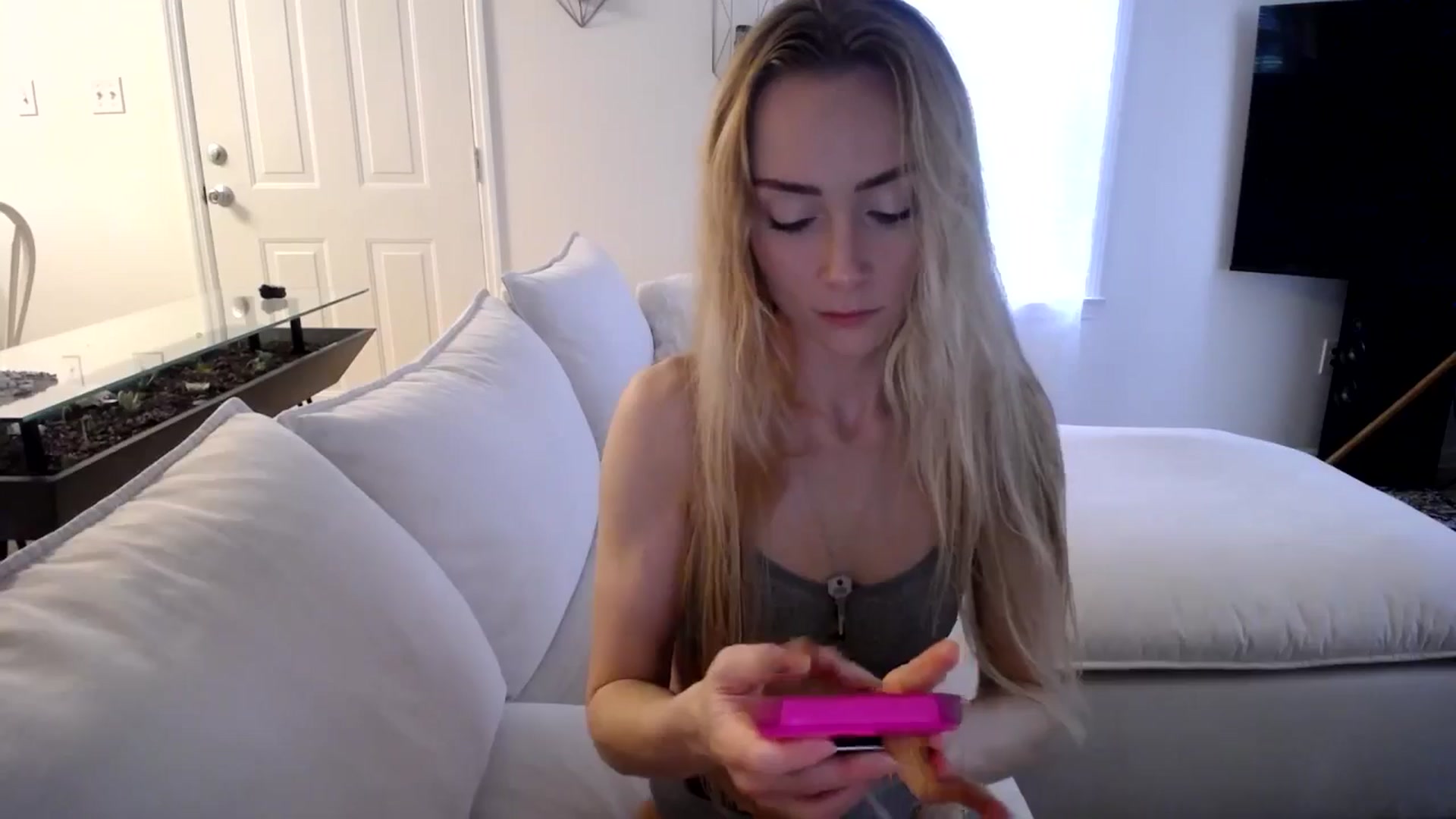 Gallery image thumbnail from MissSadieB's myfreecams stream on, 11/07/2024, 19:00 image 9 of 20