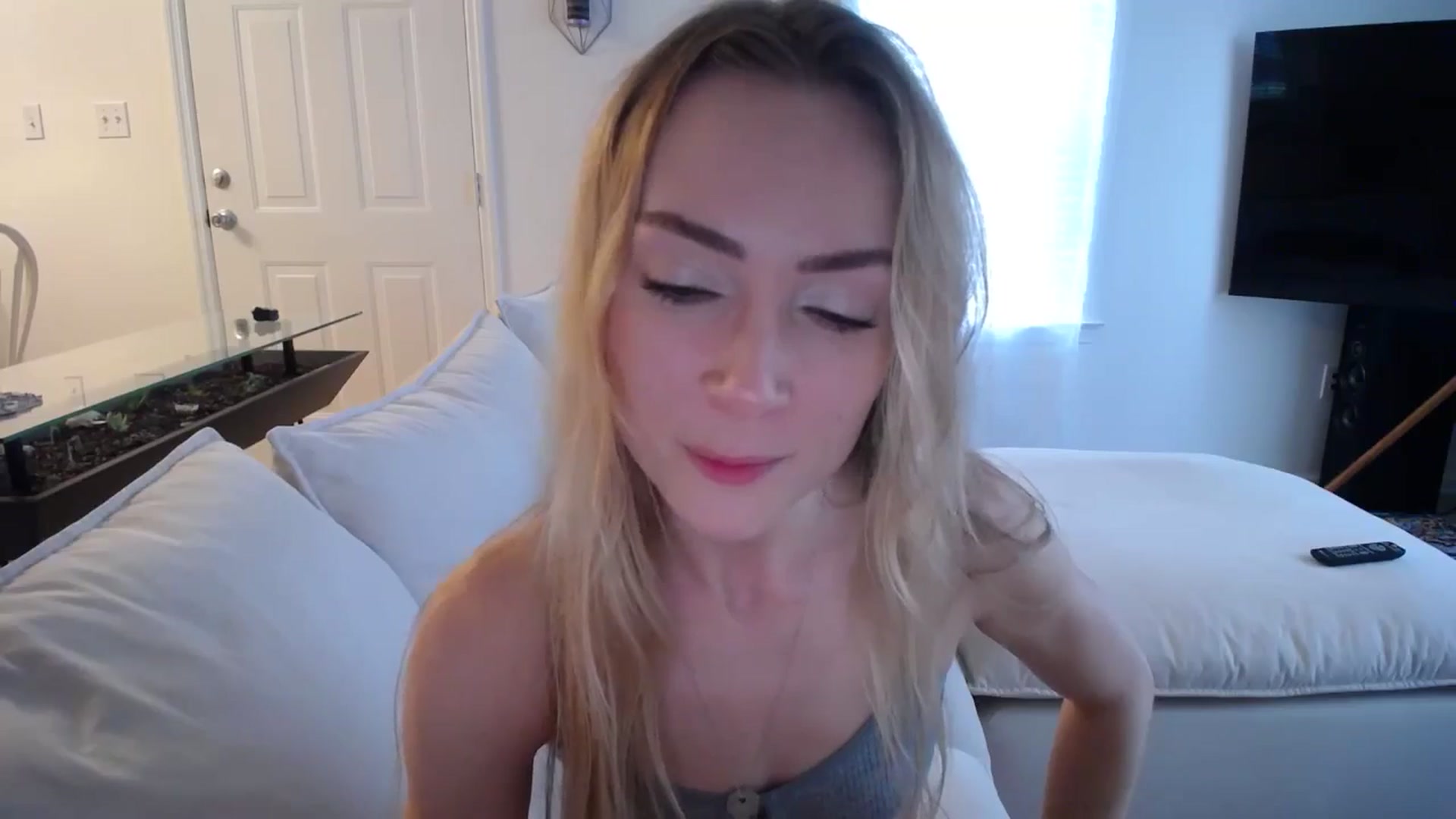 Gallery image thumbnail from MissSadieB's myfreecams stream on, 11/07/2024, 20:07 image 10 of 20