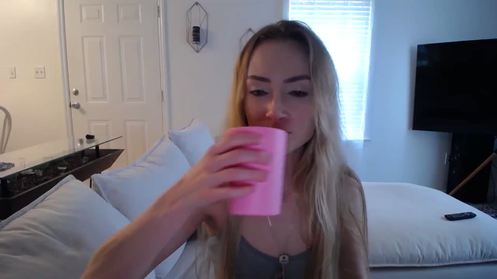 Gallery image thumbnail from MissSadieB's myfreecams stream on, 11/07/2024, 20:07 image 6 of 20