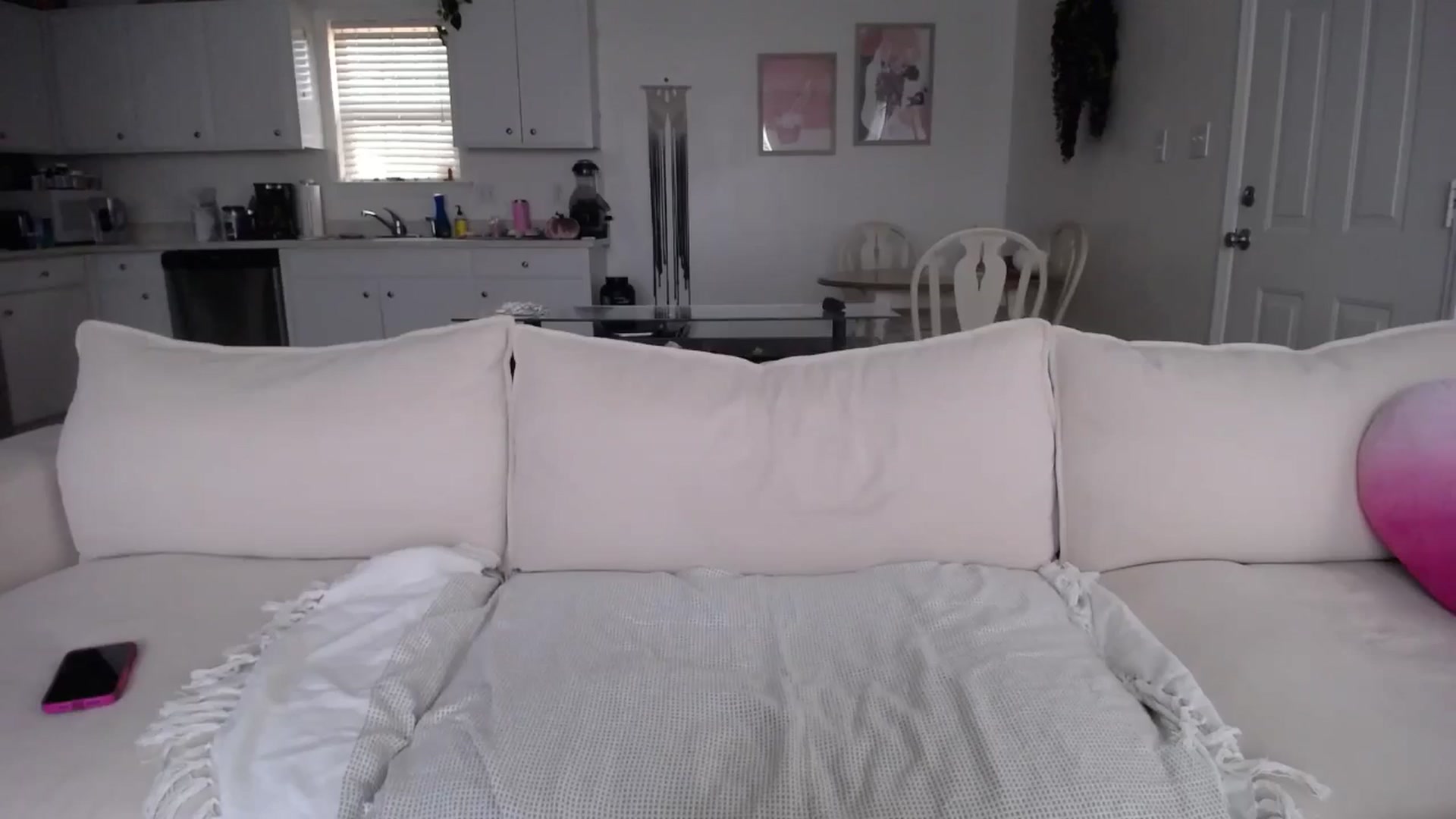 Gallery image thumbnail from MissSadieB's myfreecams stream on, 11/13/2024, 20:31 image 17 of 20