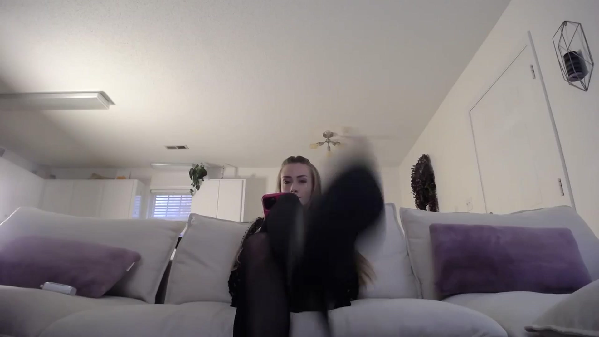 Gallery image thumbnail from MissSadieB's myfreecams stream on, 11/14/2024, 17:52 image 9 of 20