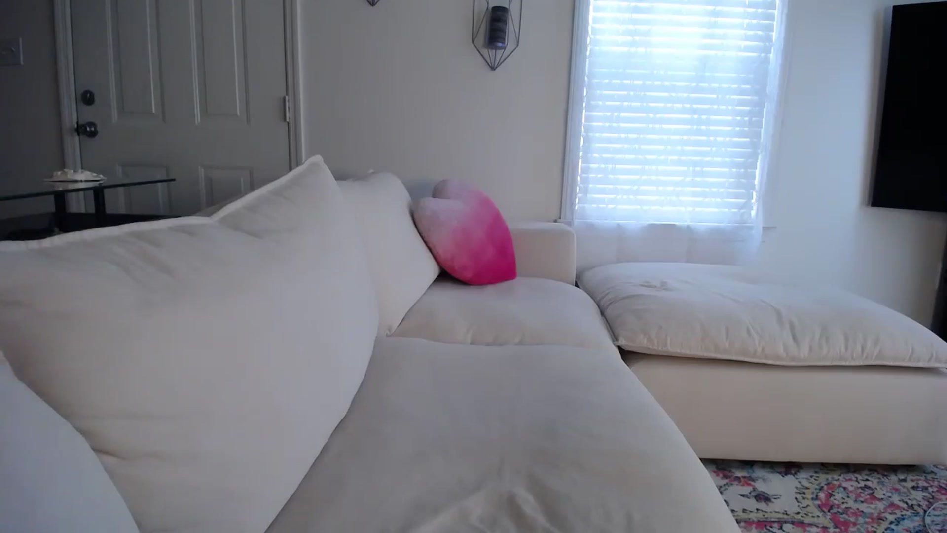 Gallery image thumbnail from MissSadieB's myfreecams stream on, 11/19/2024, 19:25 image 18 of 20