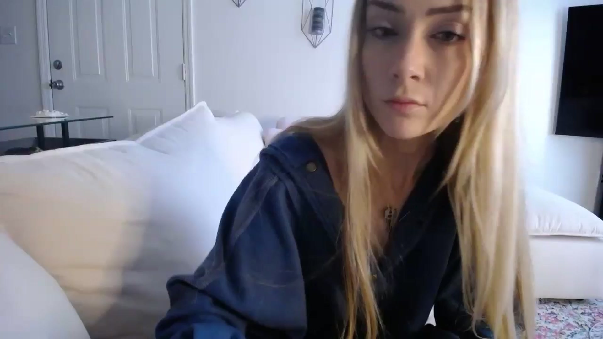 Gallery image thumbnail from MissSadieB's myfreecams stream on, 11/19/2024, 19:25 image 9 of 20